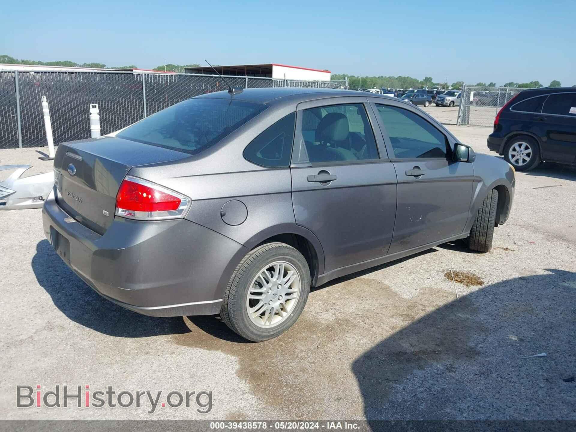 2011 FORD FOCUS - VIN: 1FAHP3FN2BW202072 - Photo 4