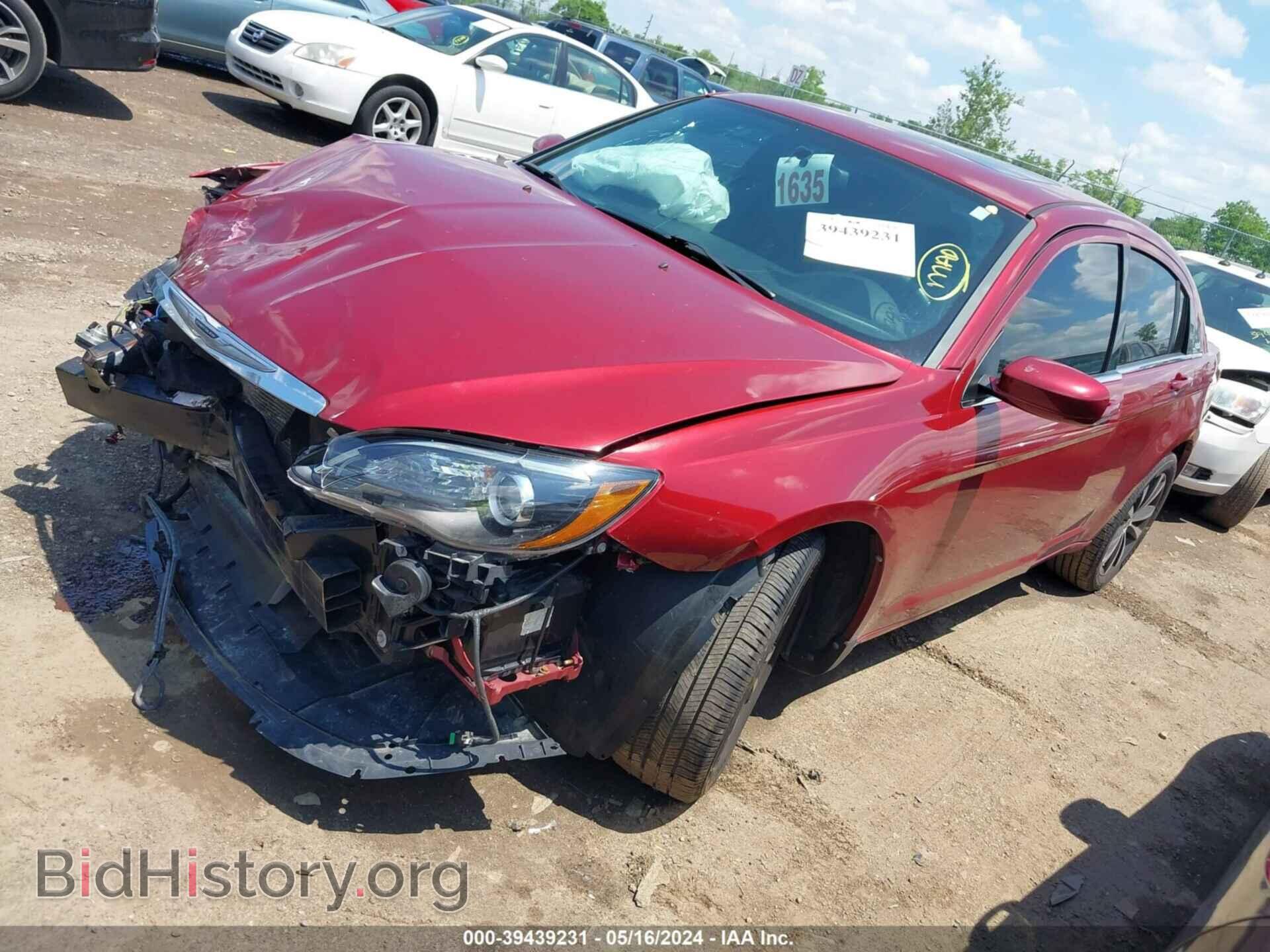 2013 CHRYSLER 200 - VIN: 1C3CCBCG8DN738442 - Фото 2