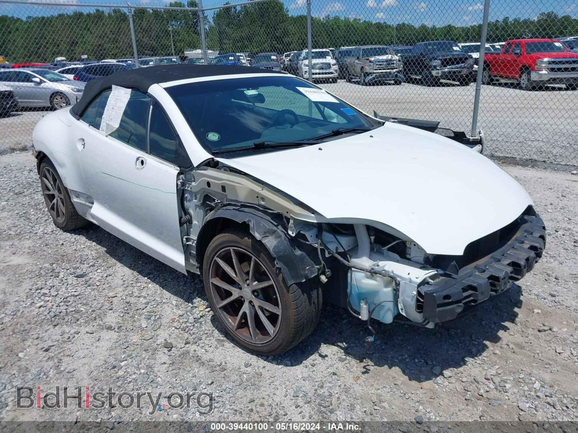 Photo 4A37L5EF9BE005720 - MITSUBISHI ECLIPSE SPYDER 2011