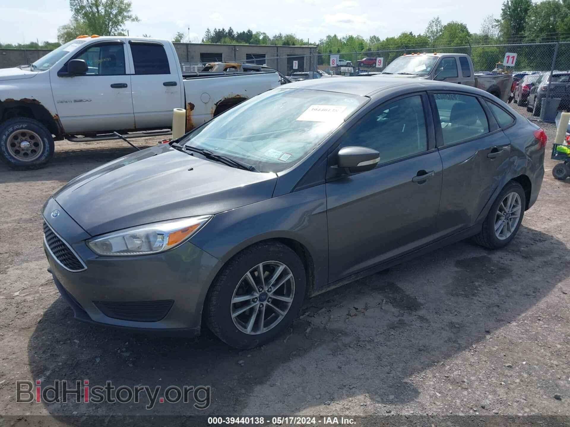 2017 FORD FOCUS - VIN: 1FADP3F23HL318007 - Фото 2