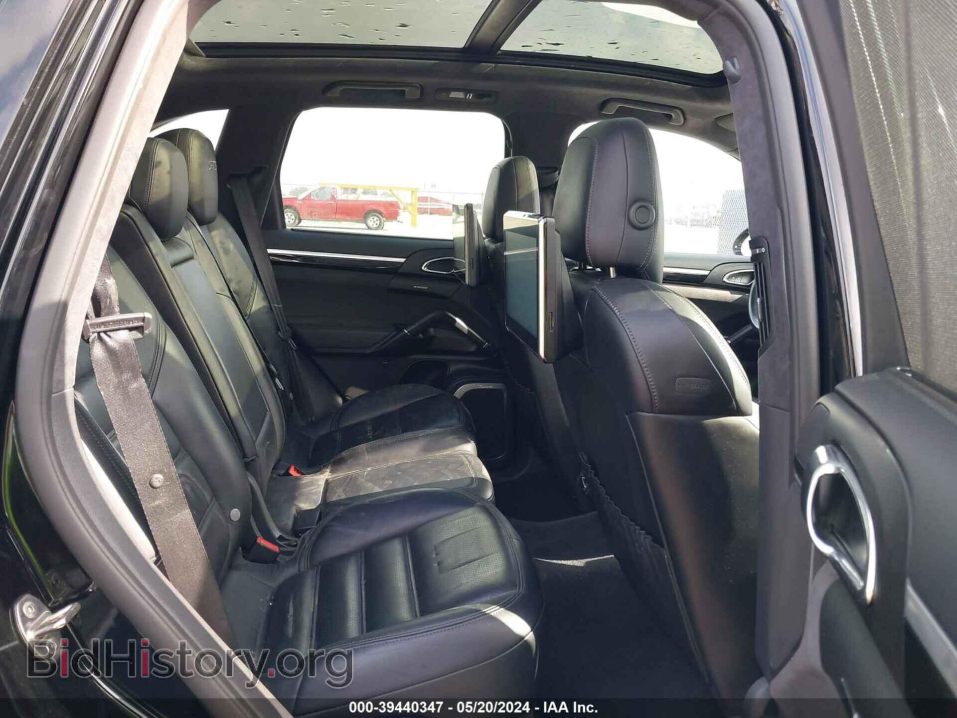 2016 PORSCHE CAYENNE - VIN: WP1AD2A26GLA79086 - Фото 8