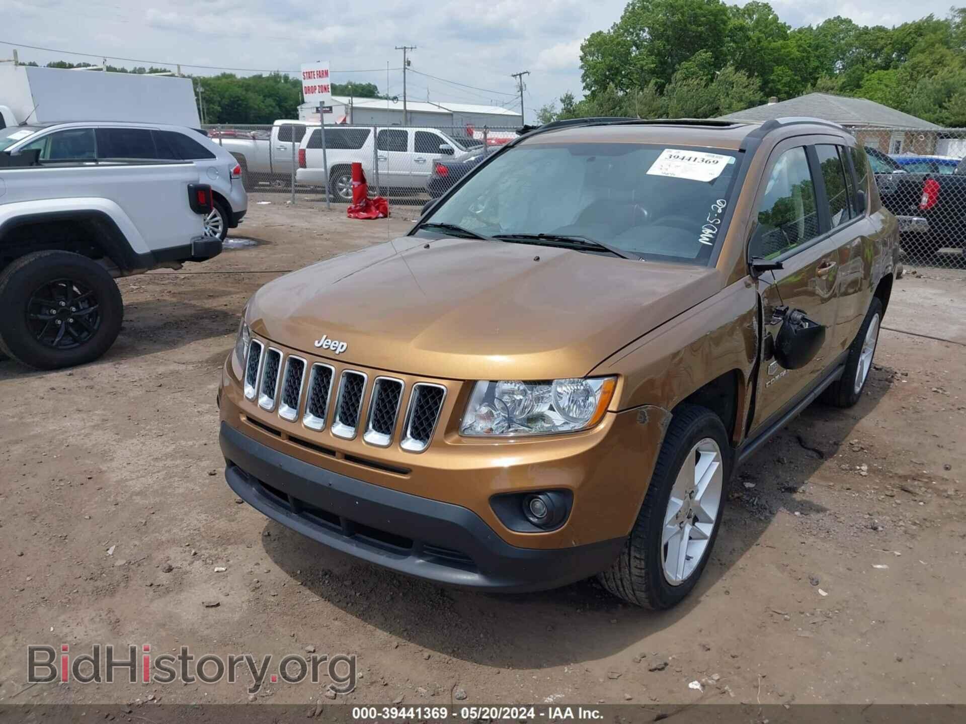2011 JEEP COMPASS - VIN: 1J4NT5FB0BD166107 - Photo 2