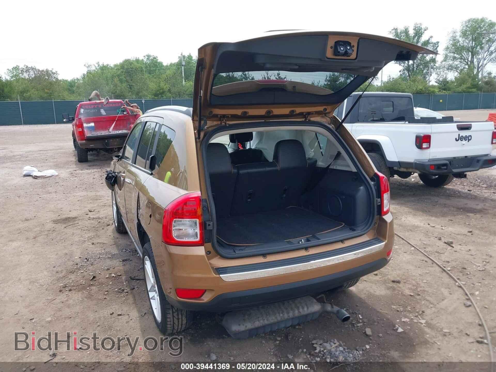 2011 JEEP COMPASS - VIN: 1J4NT5FB0BD166107 - Photo 3