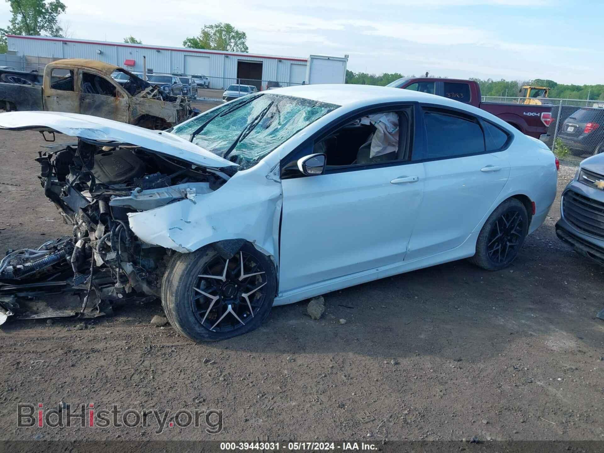 2015 CHRYSLER 200 - VIN: 1C3CCCBB7FN613950 - Photo 2