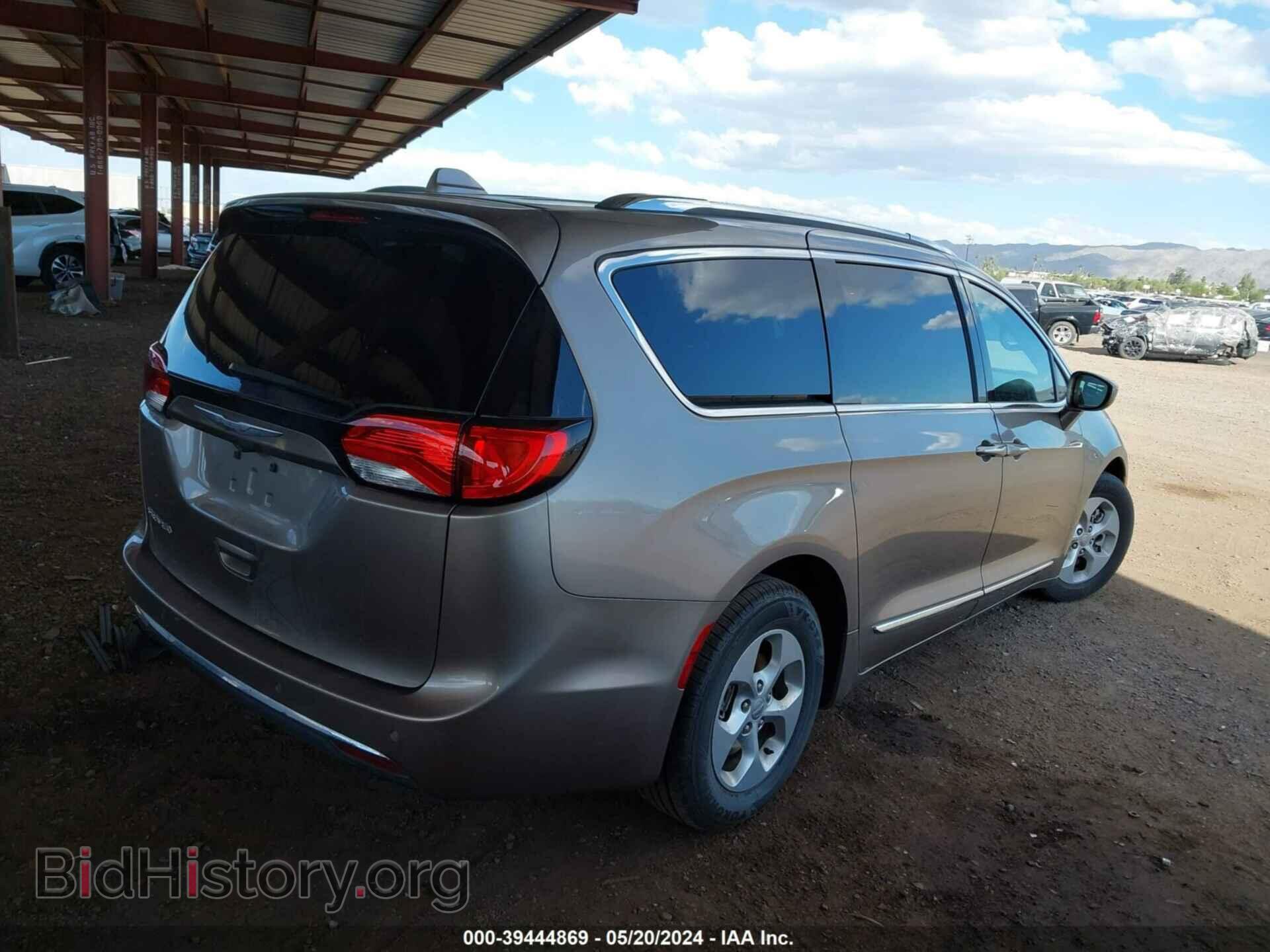 2017 CHRYSLER PACIFICA - VIN: 2C4RC1EG4HR643785 - Photo 4