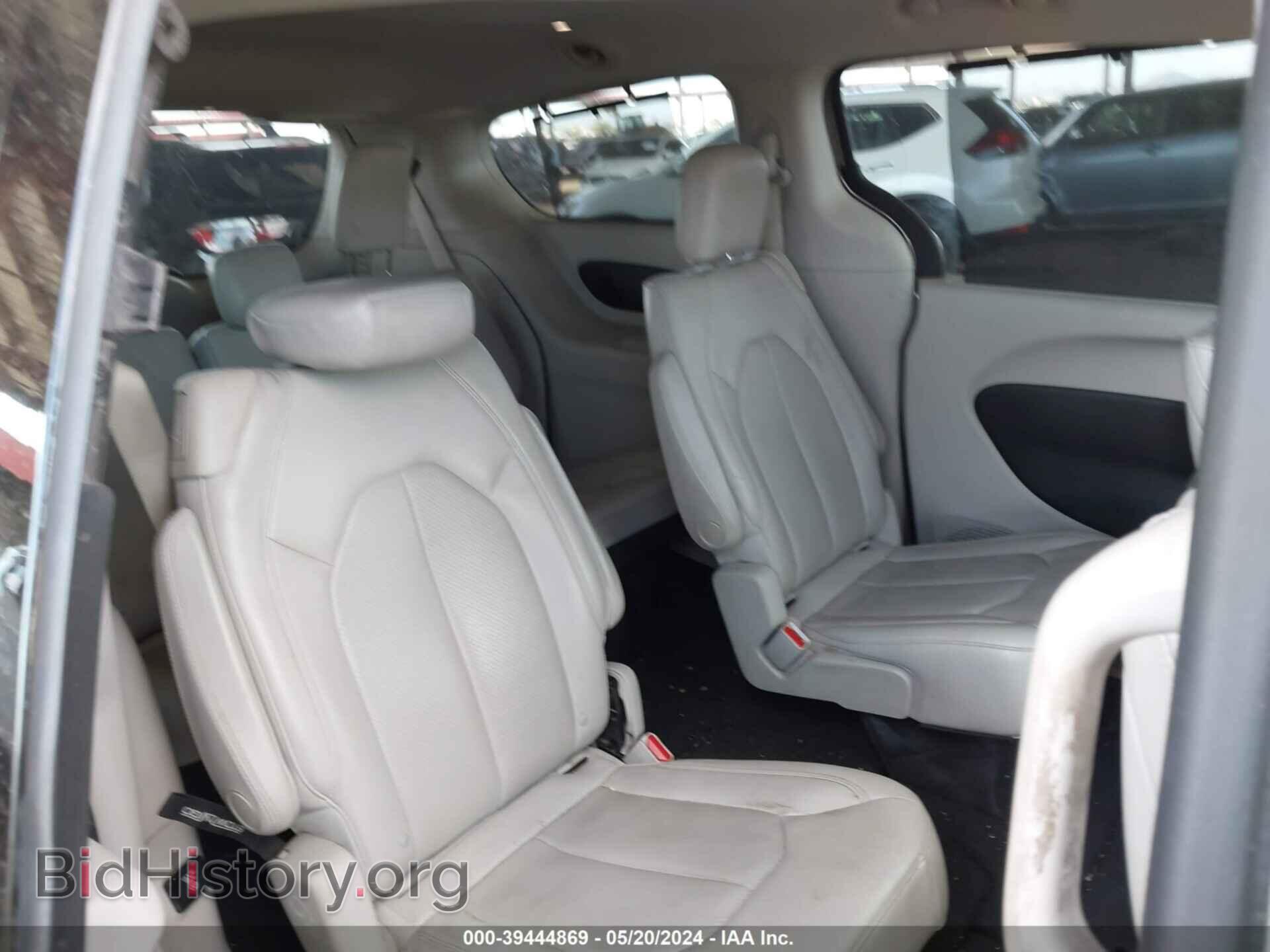 2017 CHRYSLER PACIFICA - VIN: 2C4RC1EG4HR643785 - Photo 8