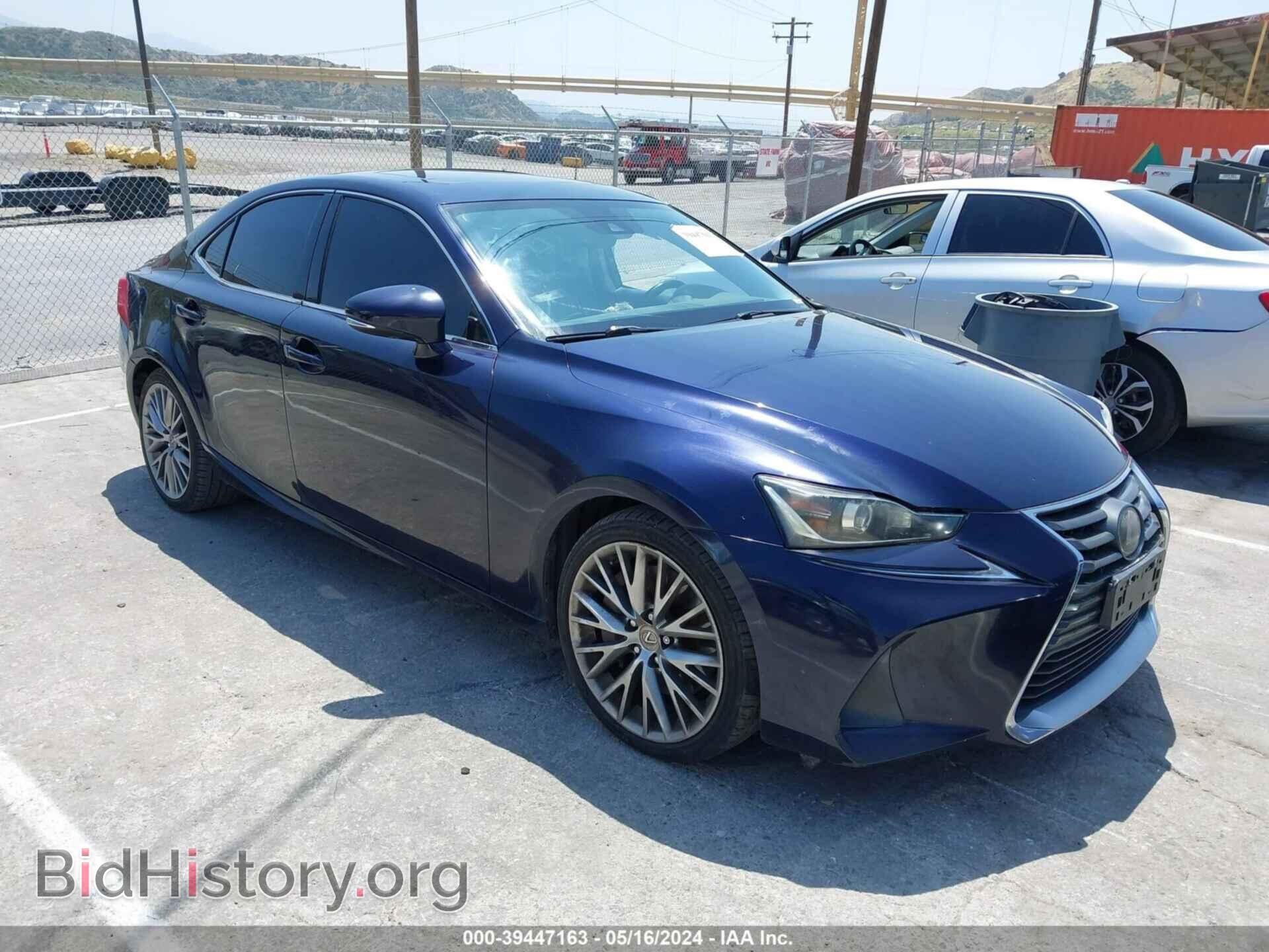 Photo JTHBA1D20H5049719 - LEXUS IS 200T 2017
