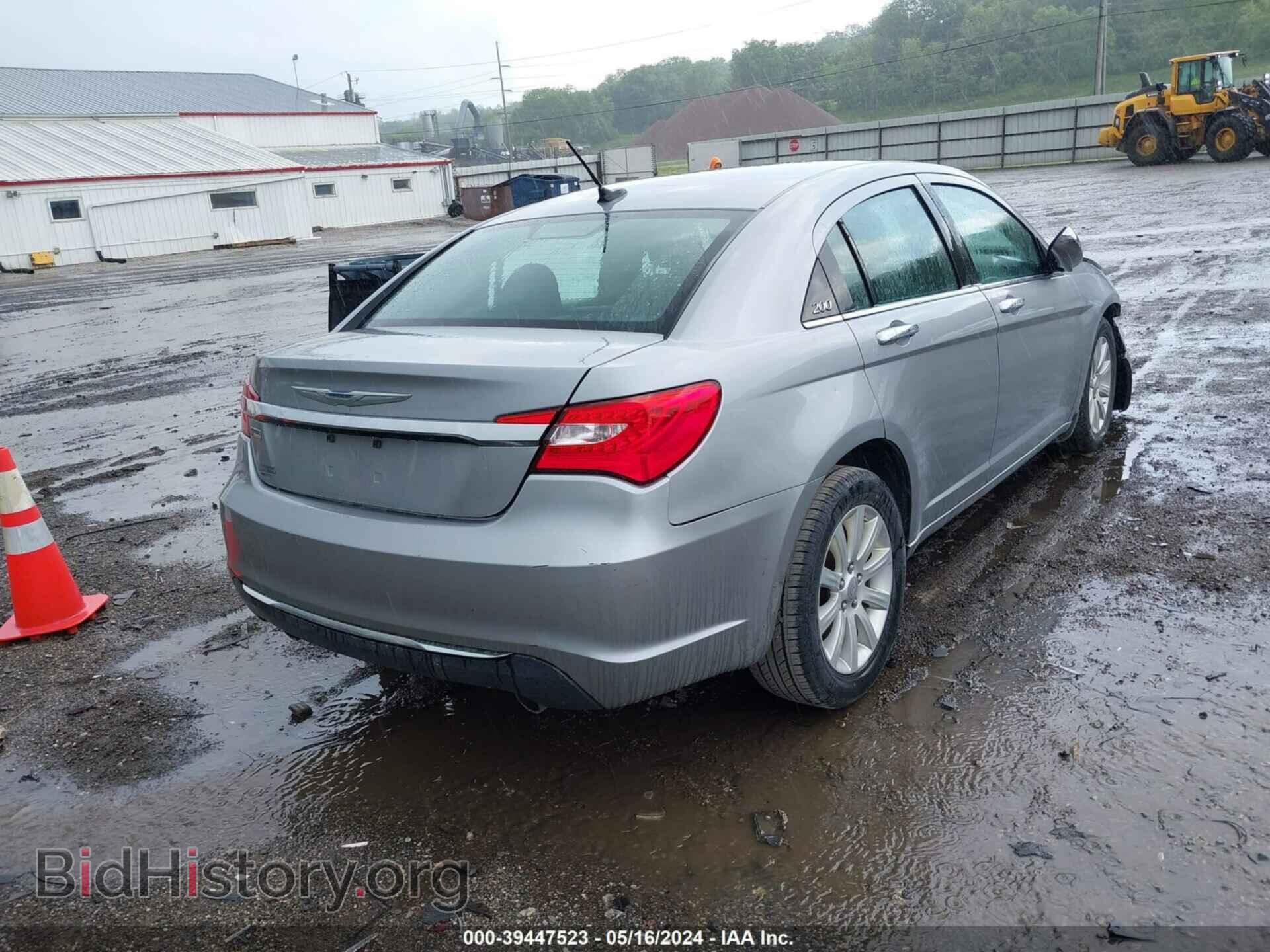 2013 CHRYSLER 200 - VIN: 1C3CCBCG0DN560073 - Фото 4