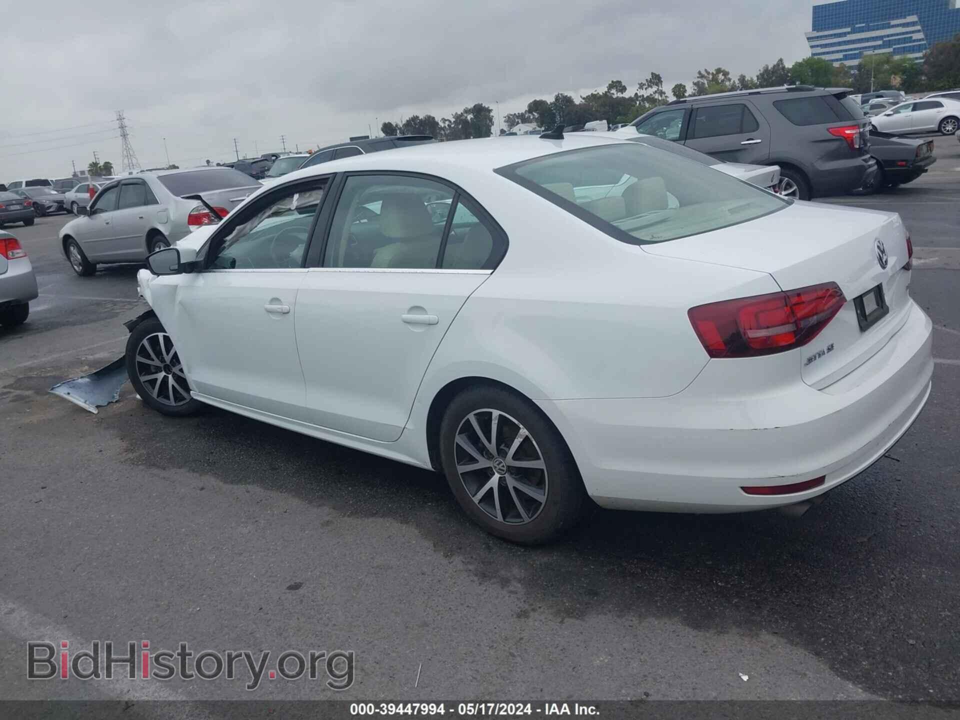 2017 VOLKSWAGEN JETTA - VIN: 3VWDB7AJ7HM313287 - Фото 3