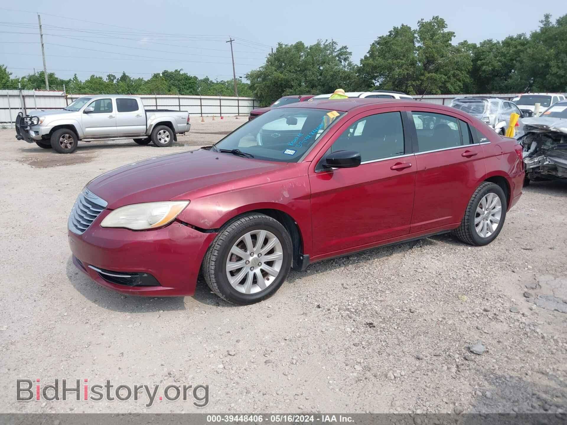 2011 CHRYSLER 200 - VIN: 1C3BC1FB9BN511666 - Фото 2