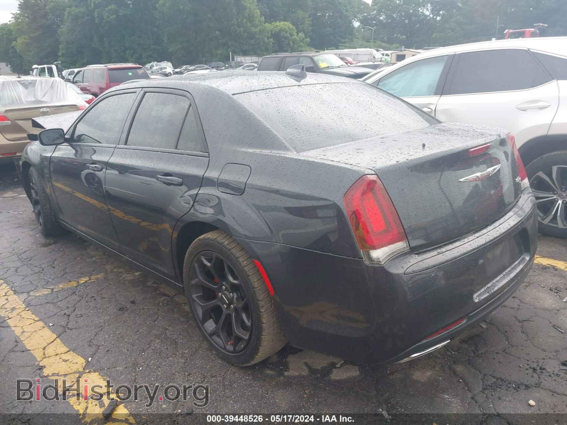 2019 CHRYSLER 300 - VIN: 2C3CCABG8KH515903 - Фото 3