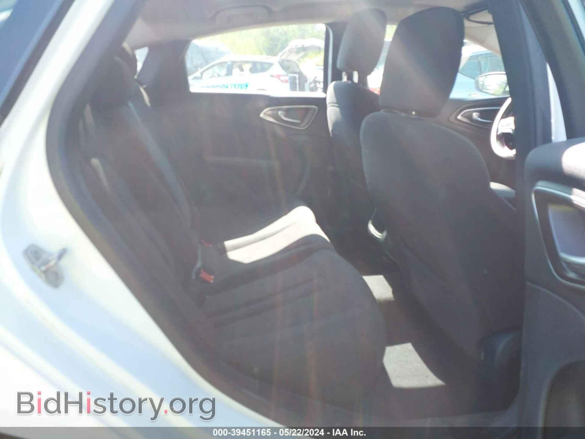 2015 CHRYSLER 200 - VIN: 1C3CCCAB7FN657092 - Фото 8