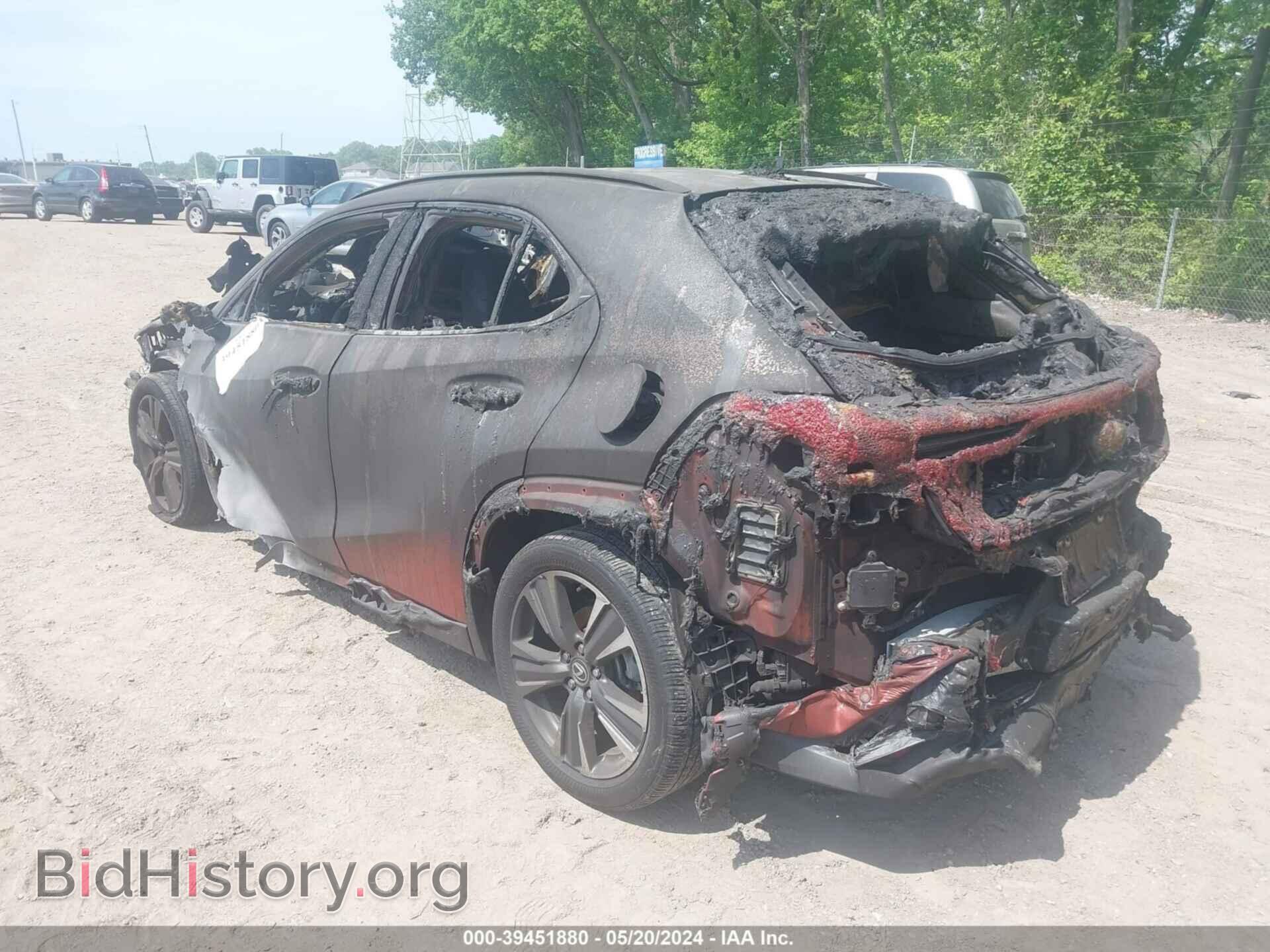 2019 LEXUS UX 200 - VIN: JTHY3JBH1K2007838 - Фото 3