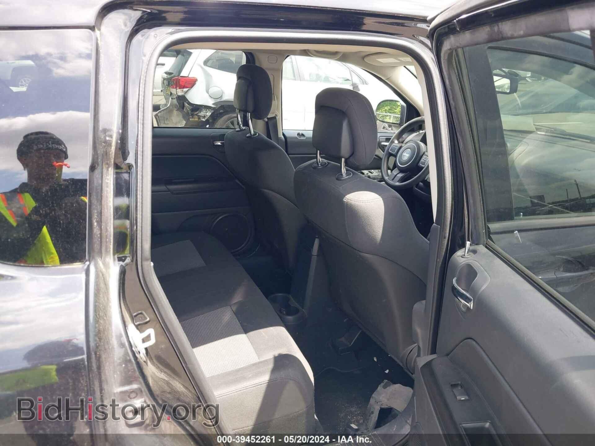 2012 JEEP COMPASS - VIN: 1C4NJDBB9CD511017 - Photo 8
