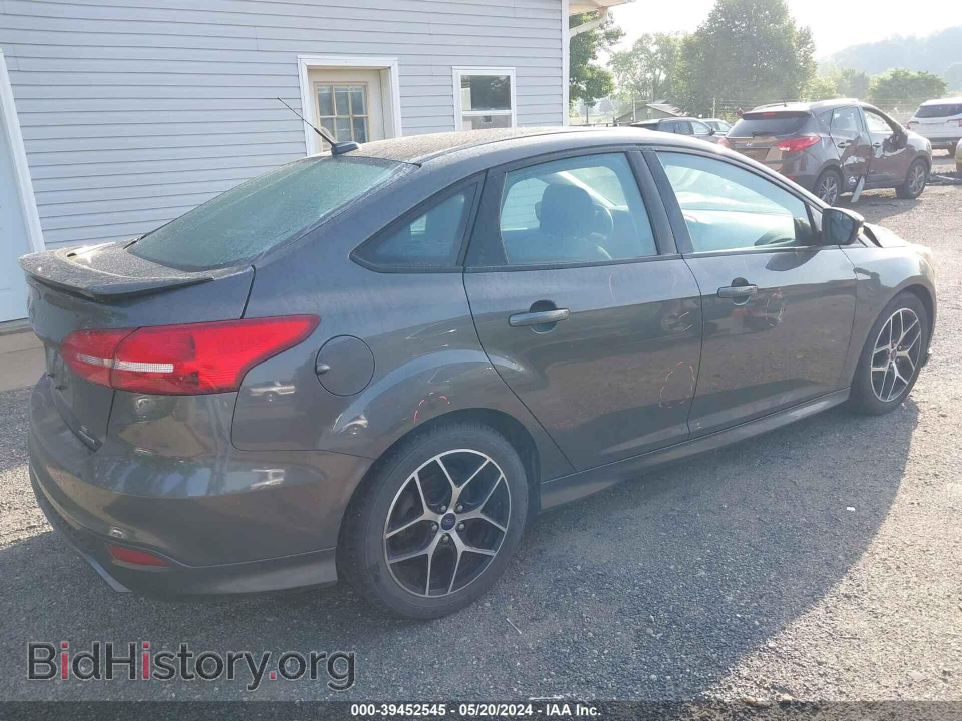 2016 FORD FOCUS - VIN: 1FADP3F2XGL266955 - Фото 4