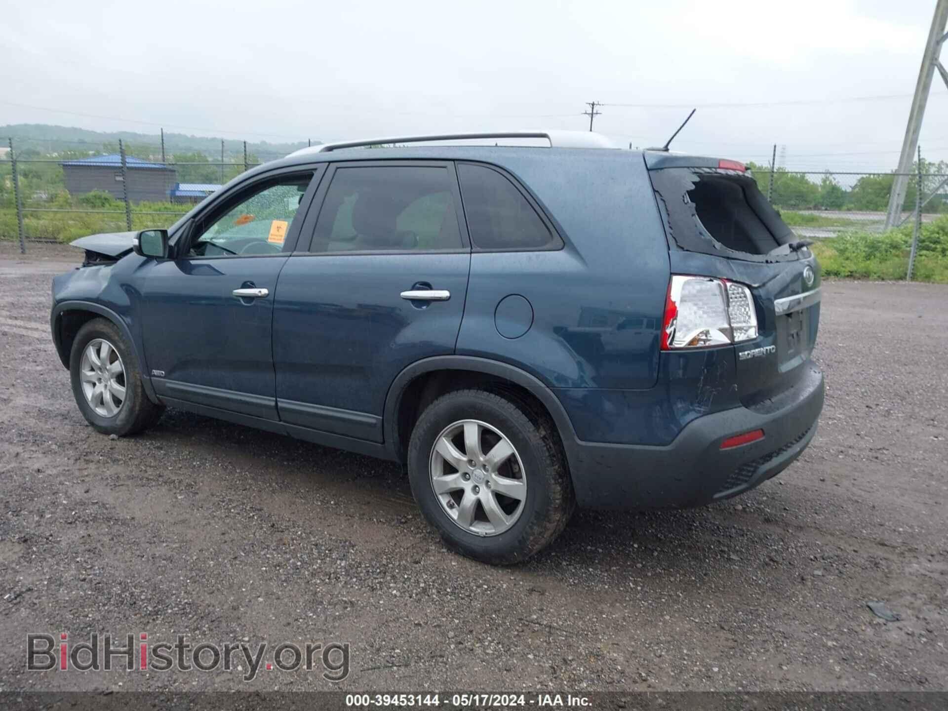 2012 KIA SORENTO - VIN: 5XYKTCA68CG188995 - Фото 3