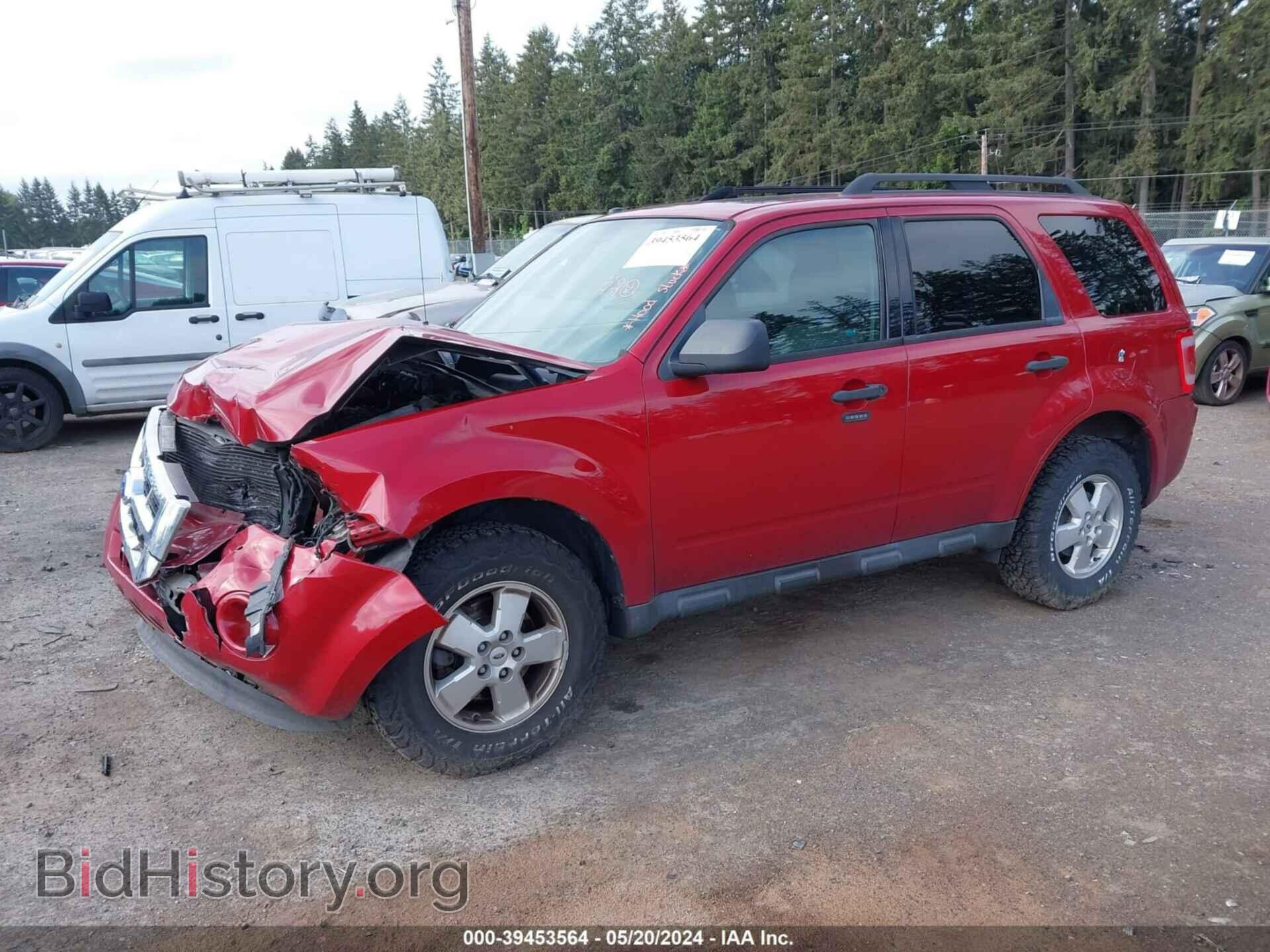 2011 FORD ESCAPE - VIN: 1FMCU9DG3BKC05666 - Фото 2
