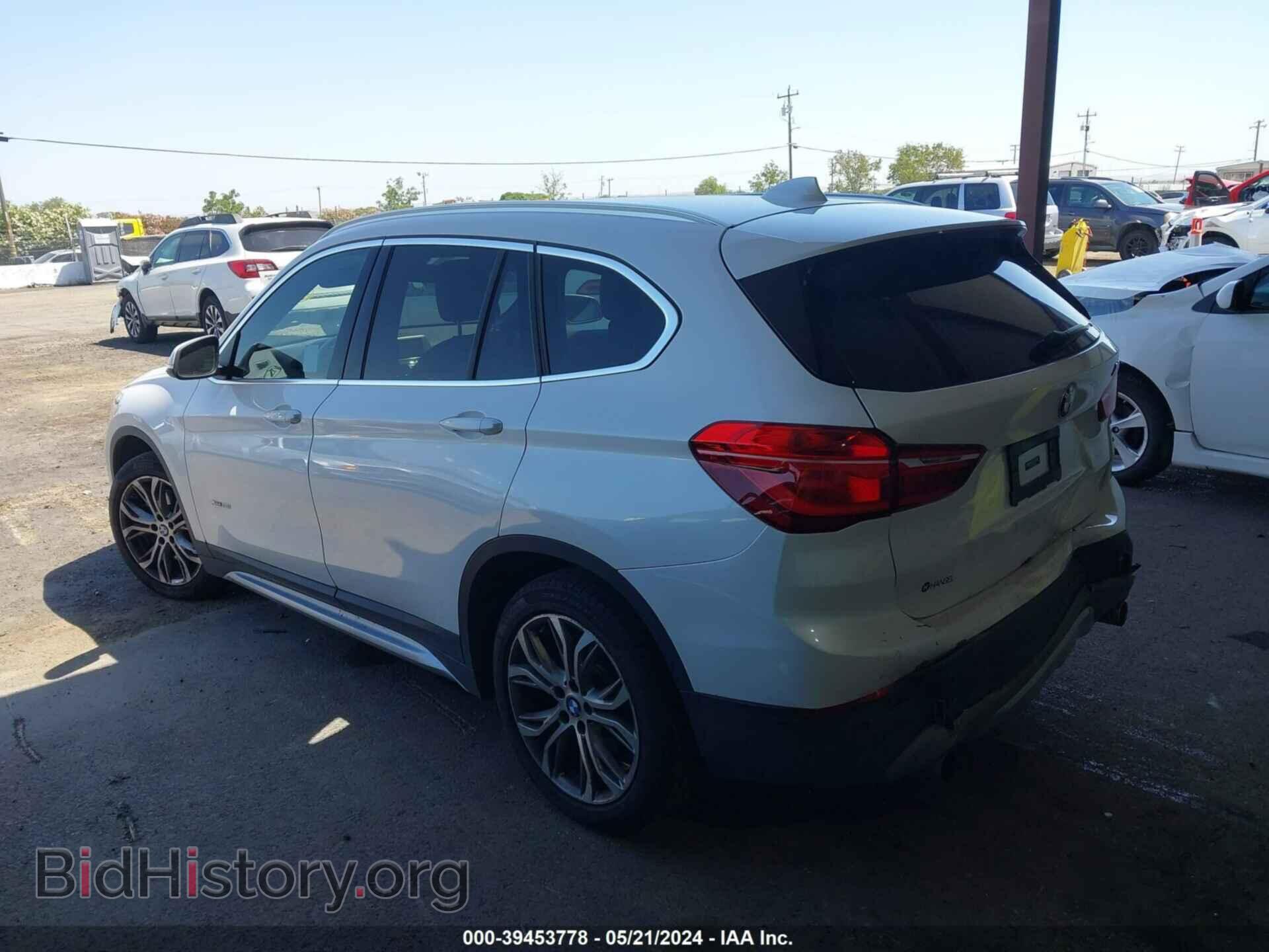 2017 BMW X1 - VIN: WBXHT3C38H5F85996 - Фото 3