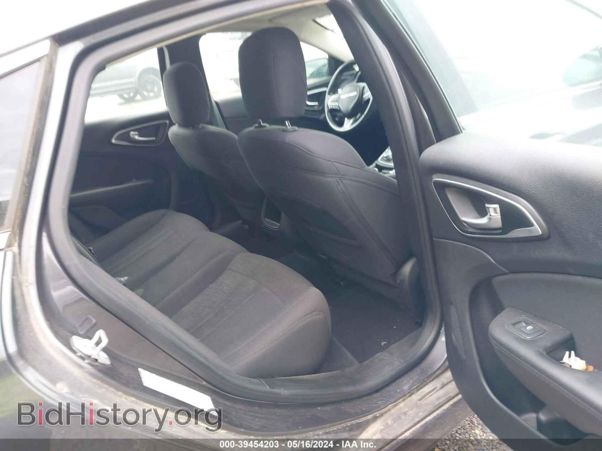 2015 CHRYSLER 200 - VIN: 1C3CCCABXFN657605 - Фото 8