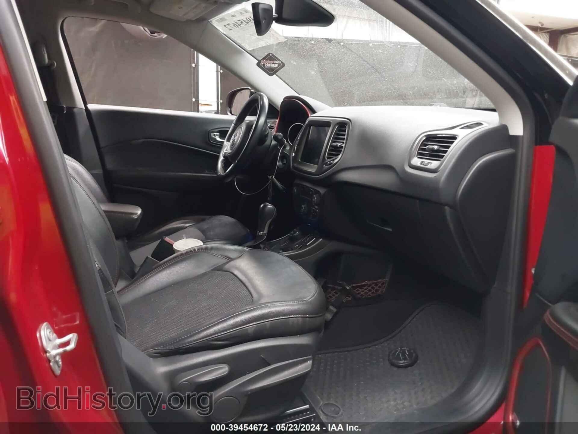 2018 JEEP COMPASS - VIN: 3C4NJDDB5JT342845 - Фото 5