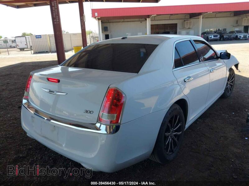 2012 Chrysler 300 (VIN 2C3CCACGXCH263345) — фото 4 из 16