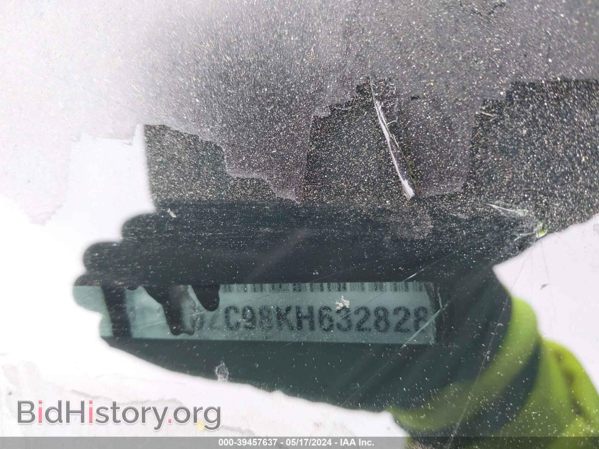 2019 DODGE CHALLENGER - VIN: 2C3CDZC98KH632828 - Фото 9