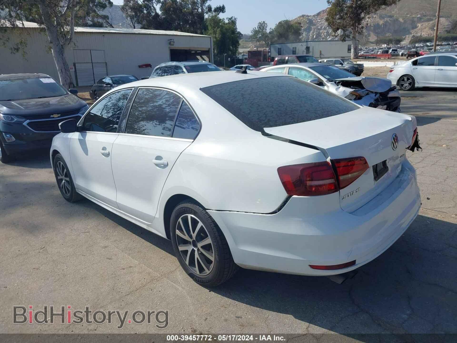 2017 VOLKSWAGEN JETTA - VIN: 3VWDB7AJ7HM218258 - Фото 3