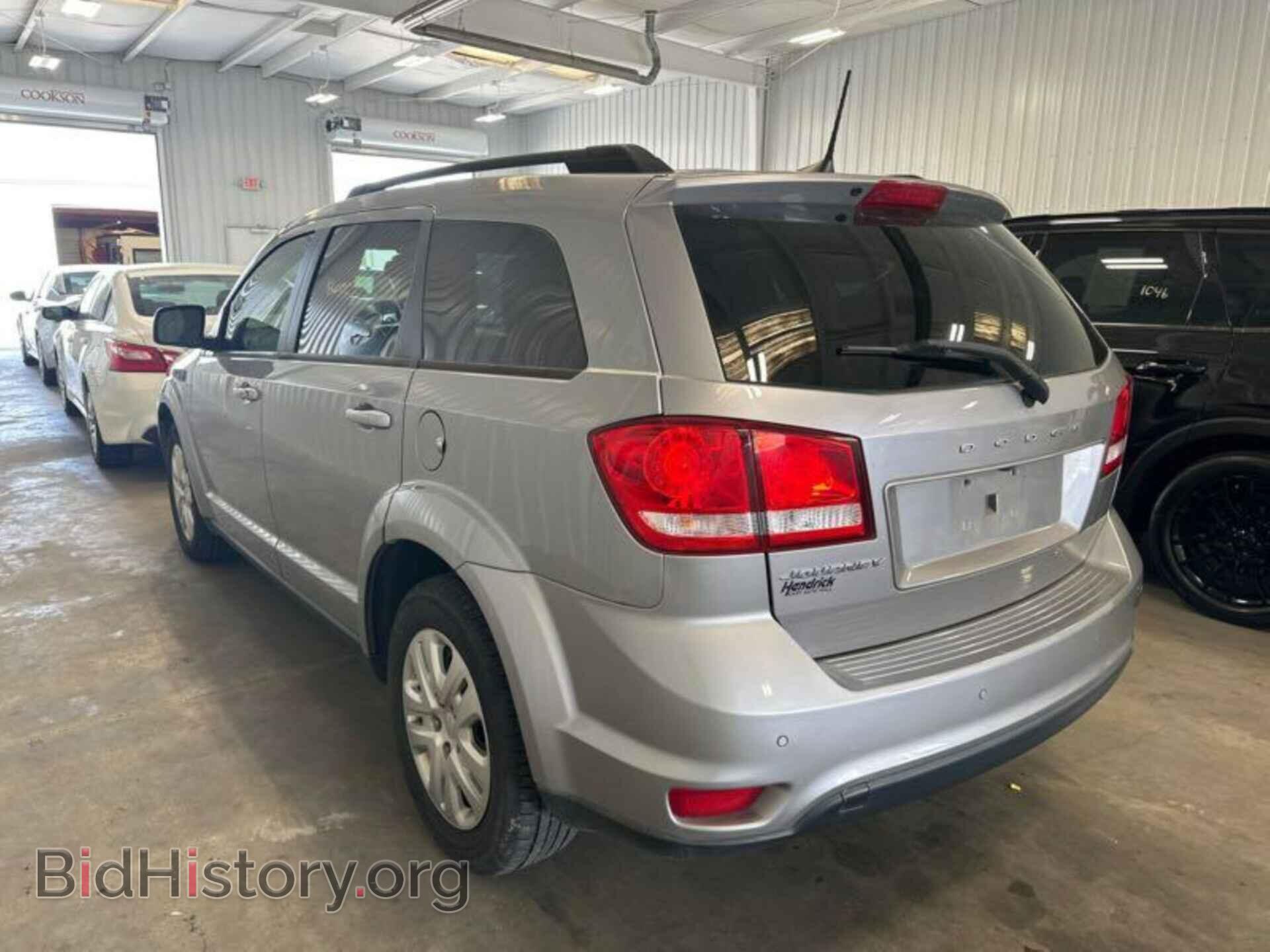 2019 DODGE JOURNEY - VIN: 3C4PDCBBXKT863963 - Фото 2