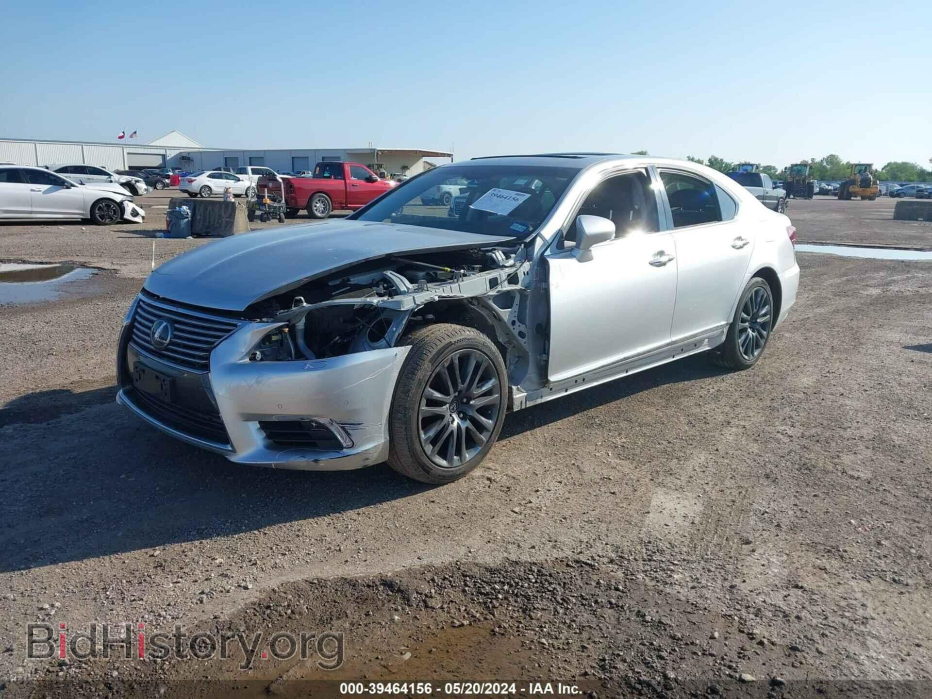 2017 LEXUS LS 460 - VIN: JTHBL5EF2H5146908 - Photo 2