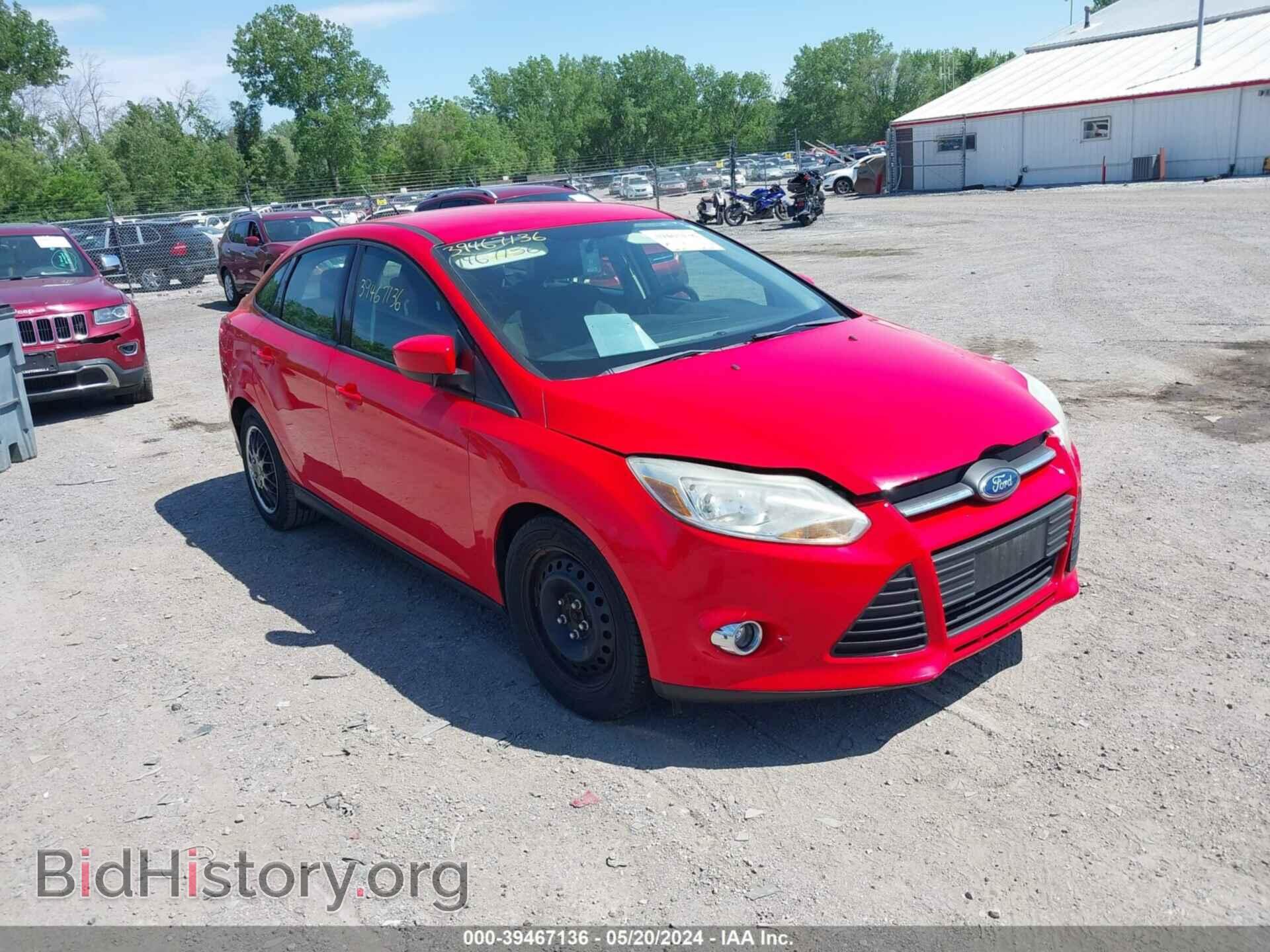 Photo 1FAHP3F28CL166784 - FORD FOCUS 2012