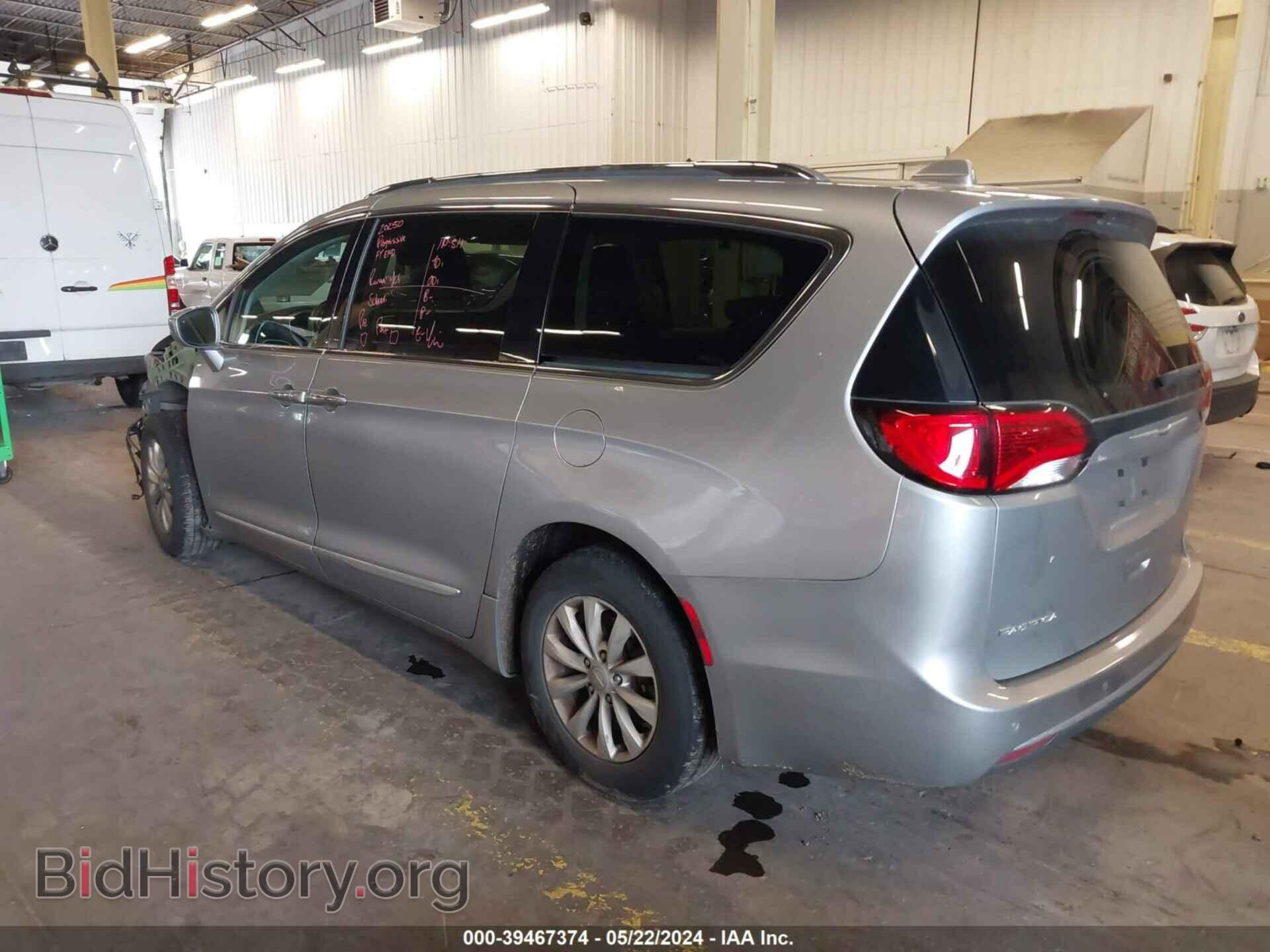 2019 CHRYSLER PACIFICA - VIN: 2C4RC1BG9KR537182 - Фото 3