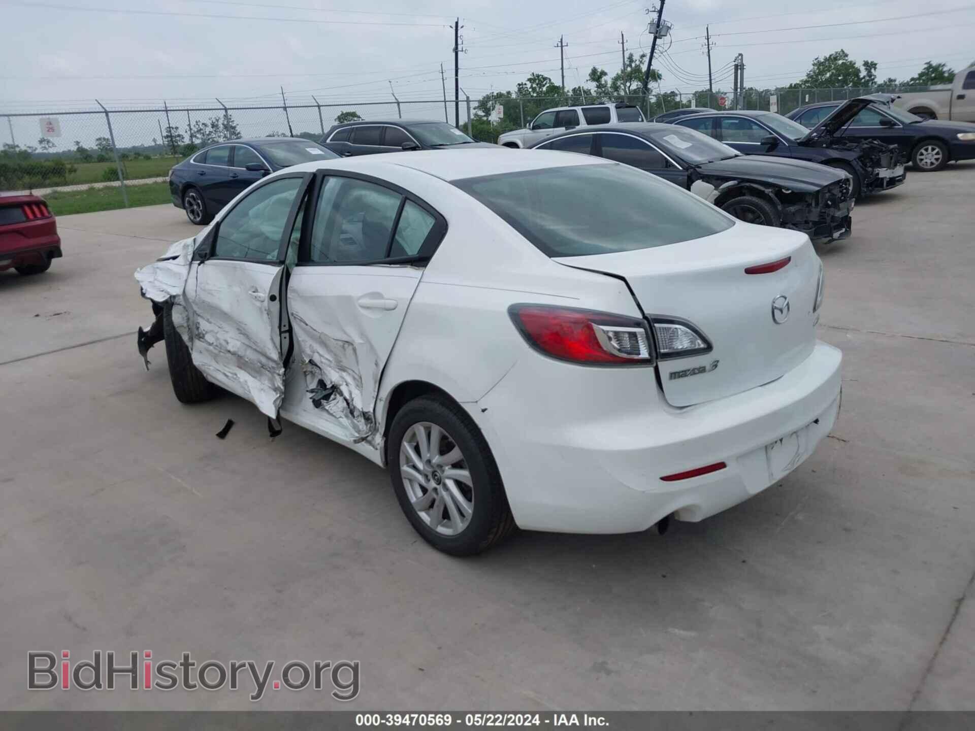 2013 MAZDA MAZDA3 - VIN: JM1BL1V75D1778225 - Фото 3