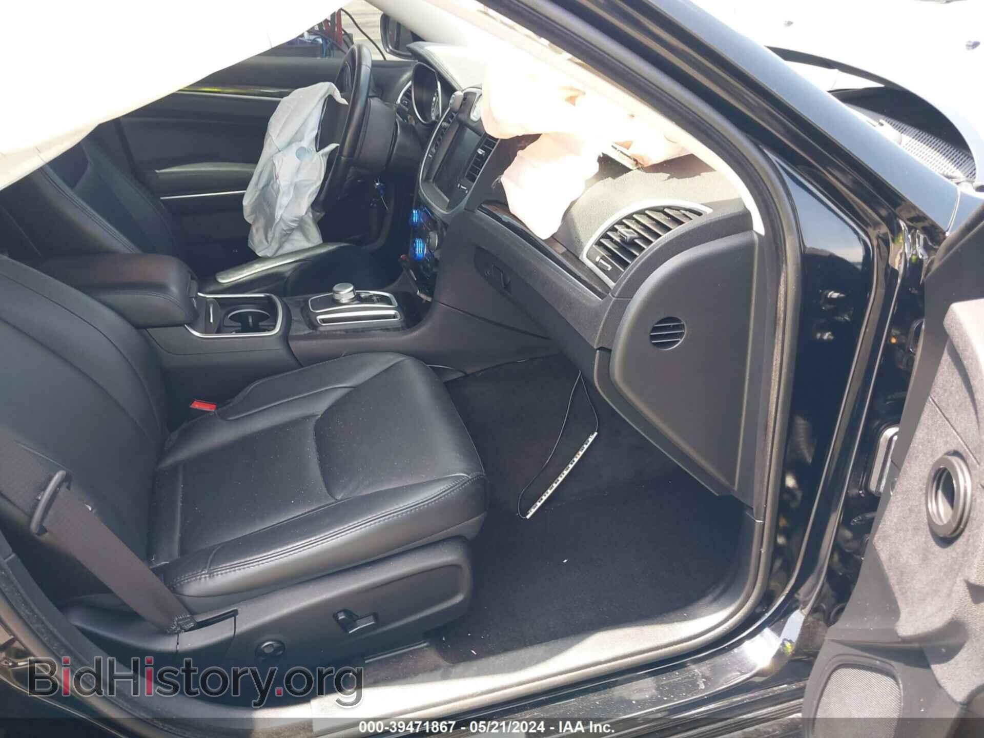 2016 CHRYSLER 300 - VIN: 2C3CCARG8GH329260 - Фото 5
