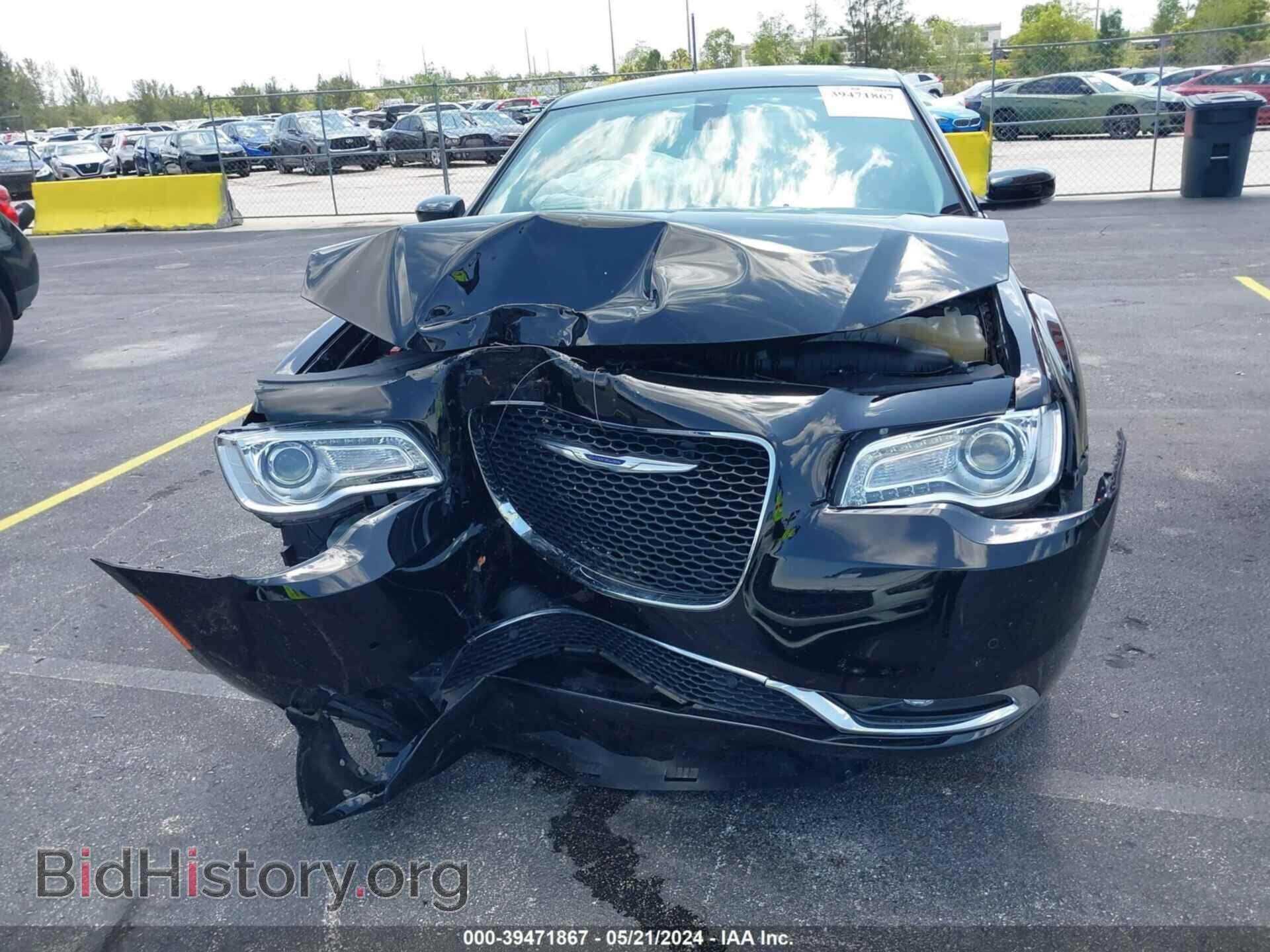 2016 CHRYSLER 300 - VIN: 2C3CCARG8GH329260 - Фото 6