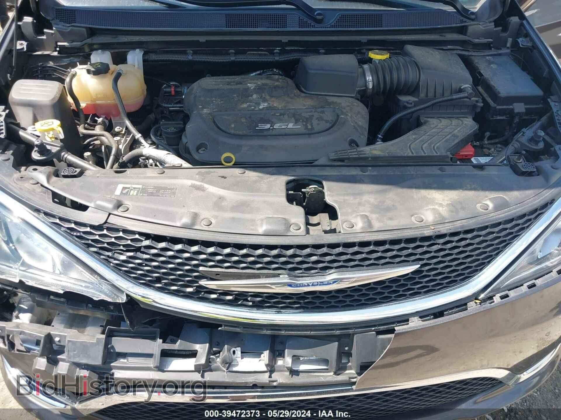 2018 CHRYSLER PACIFICA - VIN: 2C4RC1BG0JR279729 - Фото 10