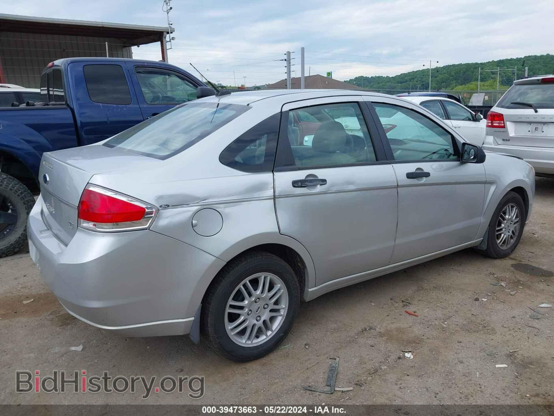 2011 FORD FOCUS - VIN: 1FAHP3FN5BW105819 - Фото 4
