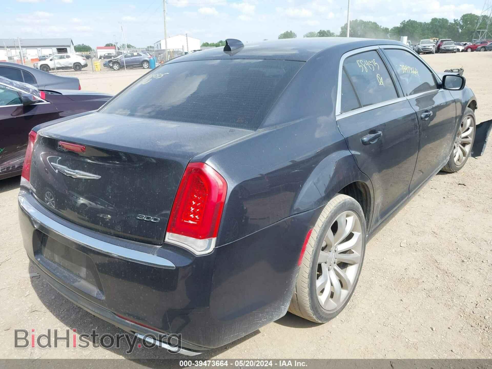 2017 CHRYSLER 300 - VIN: 2C3CCAAG0HH584515 - Фото 4