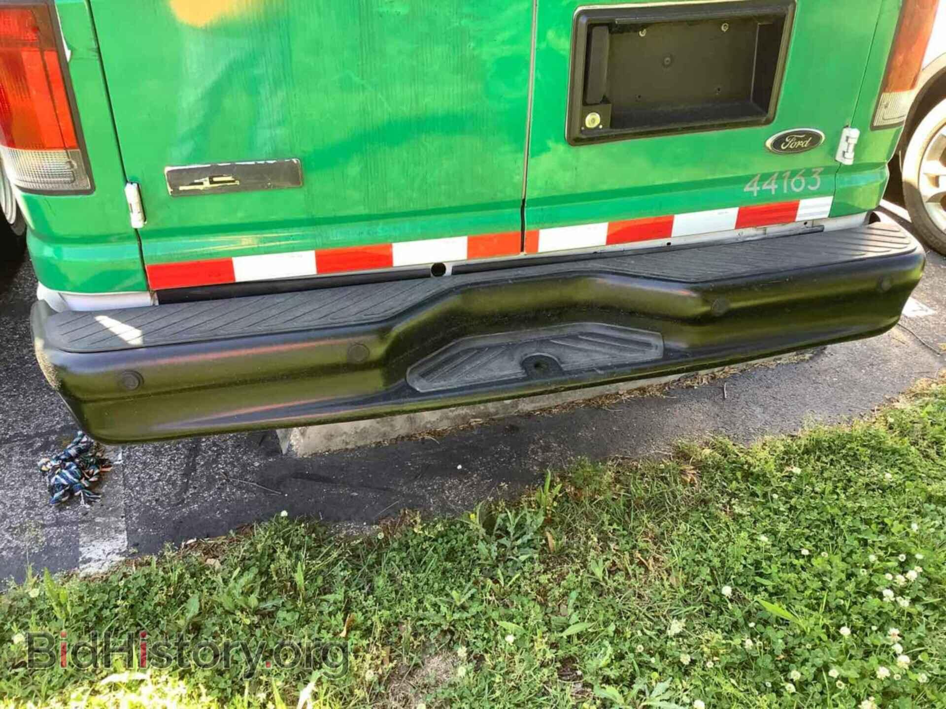 2010 FORD ECONOLINE - VIN: 1FTNE2EL0ADA77662 - Фото 2