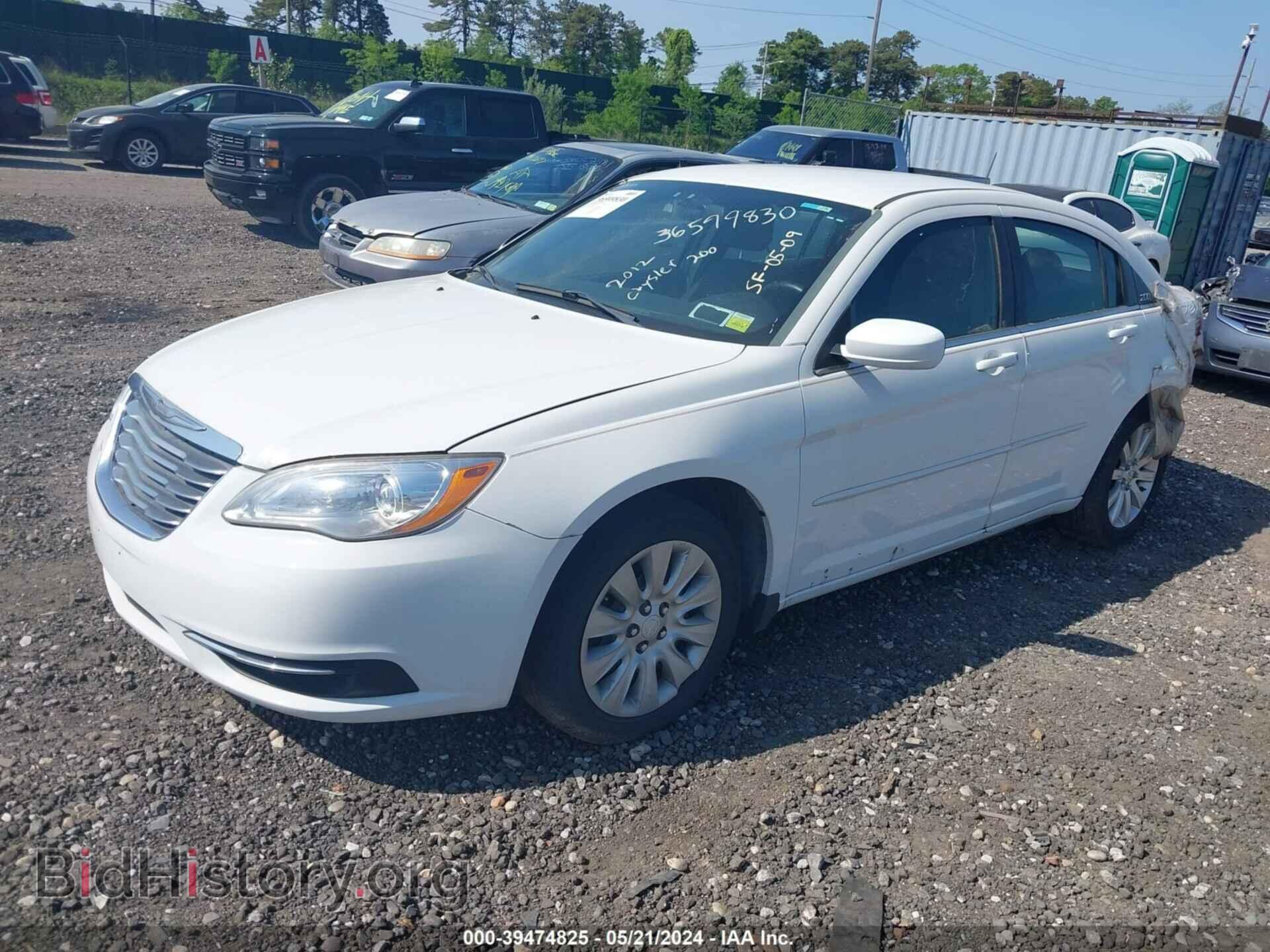 2012 CHRYSLER 200 - VIN: 1C3CCBAB8CN273439 - Фото 2