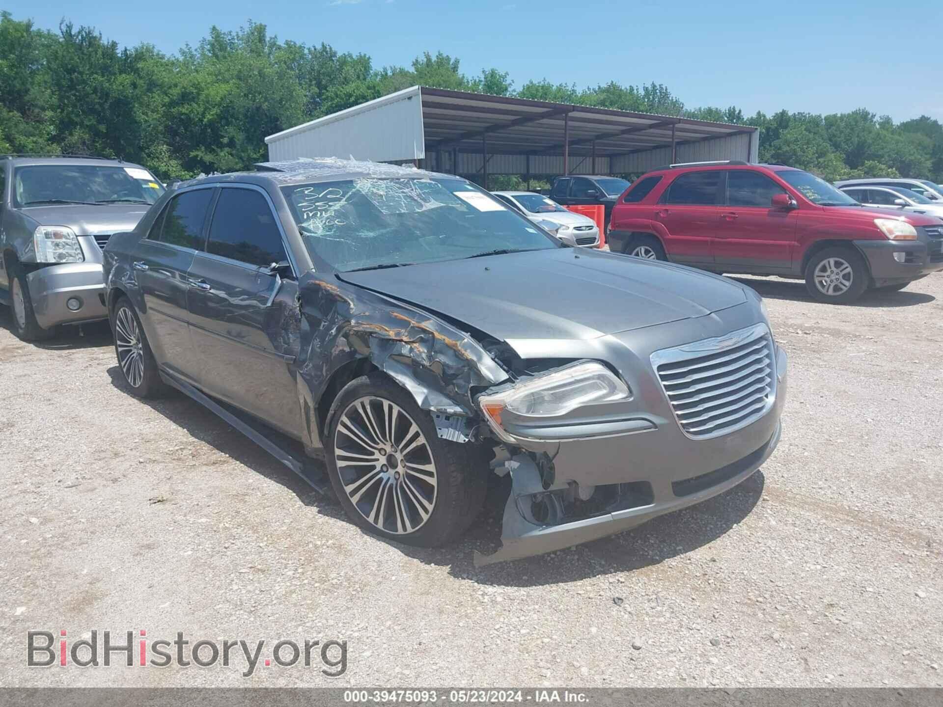 Photo 2C3CA6CT2BH564318 - CHRYSLER 300C 2011