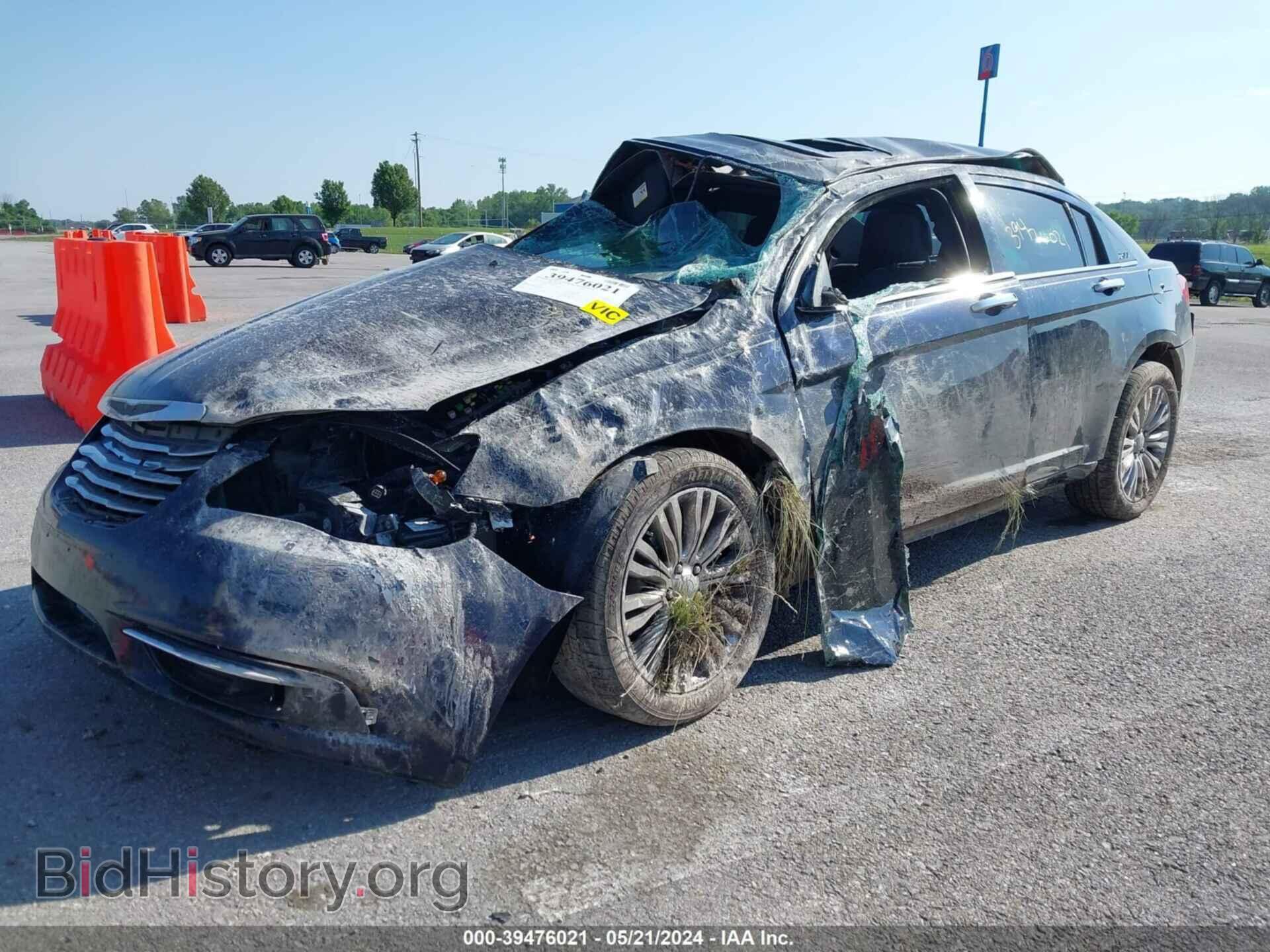2011 CHRYSLER 200 - VIN: 1C3BC2FG4BN594733 - Фото 2