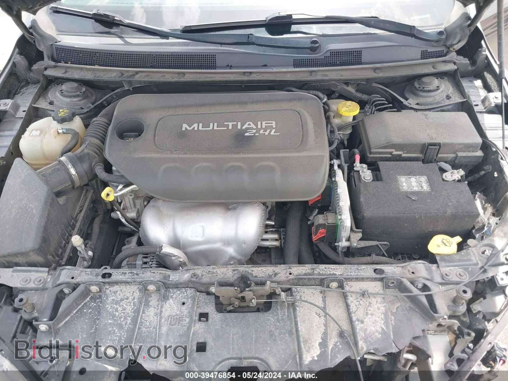 2015 CHRYSLER 200 - VIN: 1C3CCCAB3FN564053 - Фото 10
