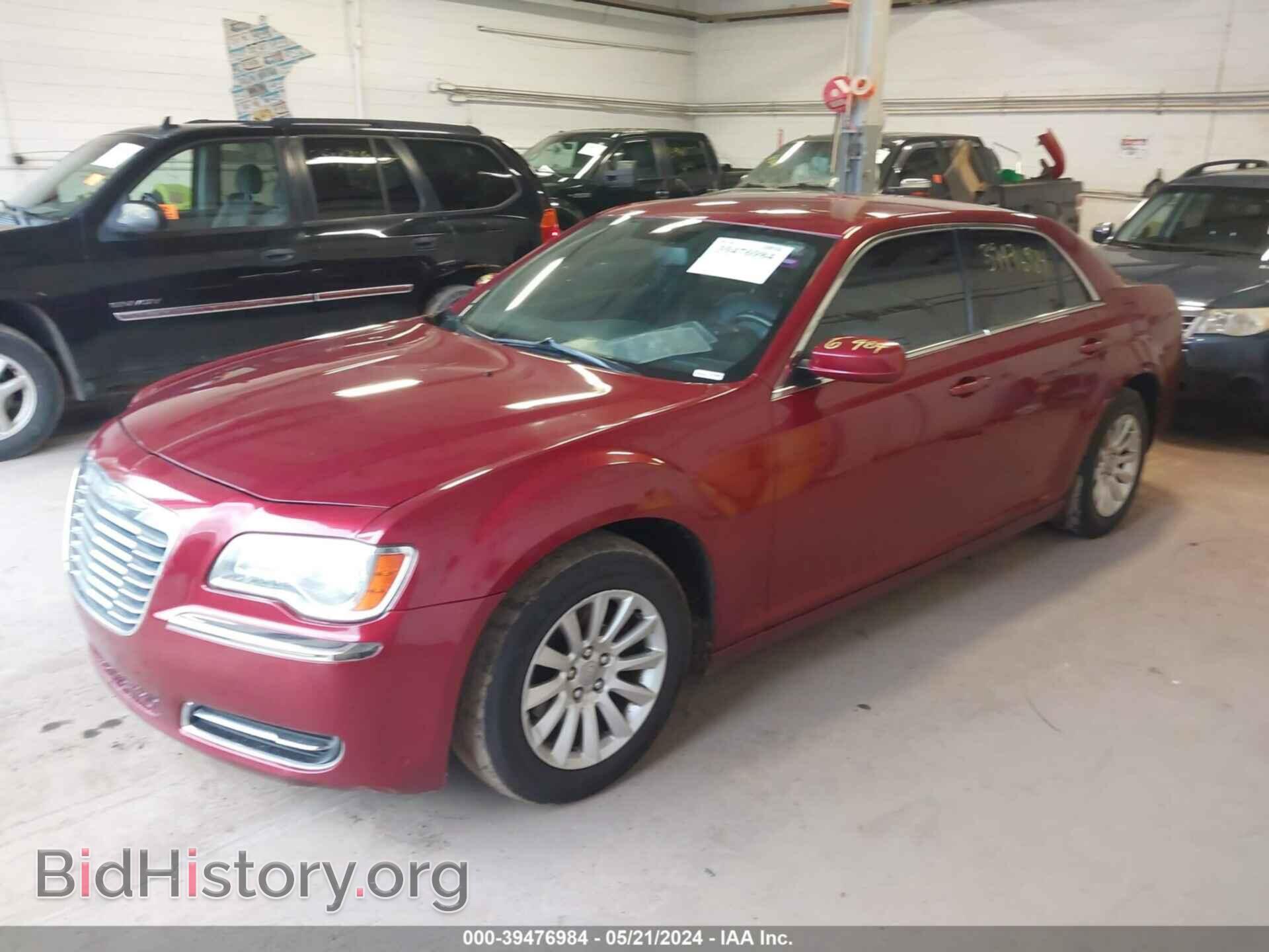 2013 CHRYSLER 300 - VIN: 2C3CCAAG6DH577563 - Фото 2