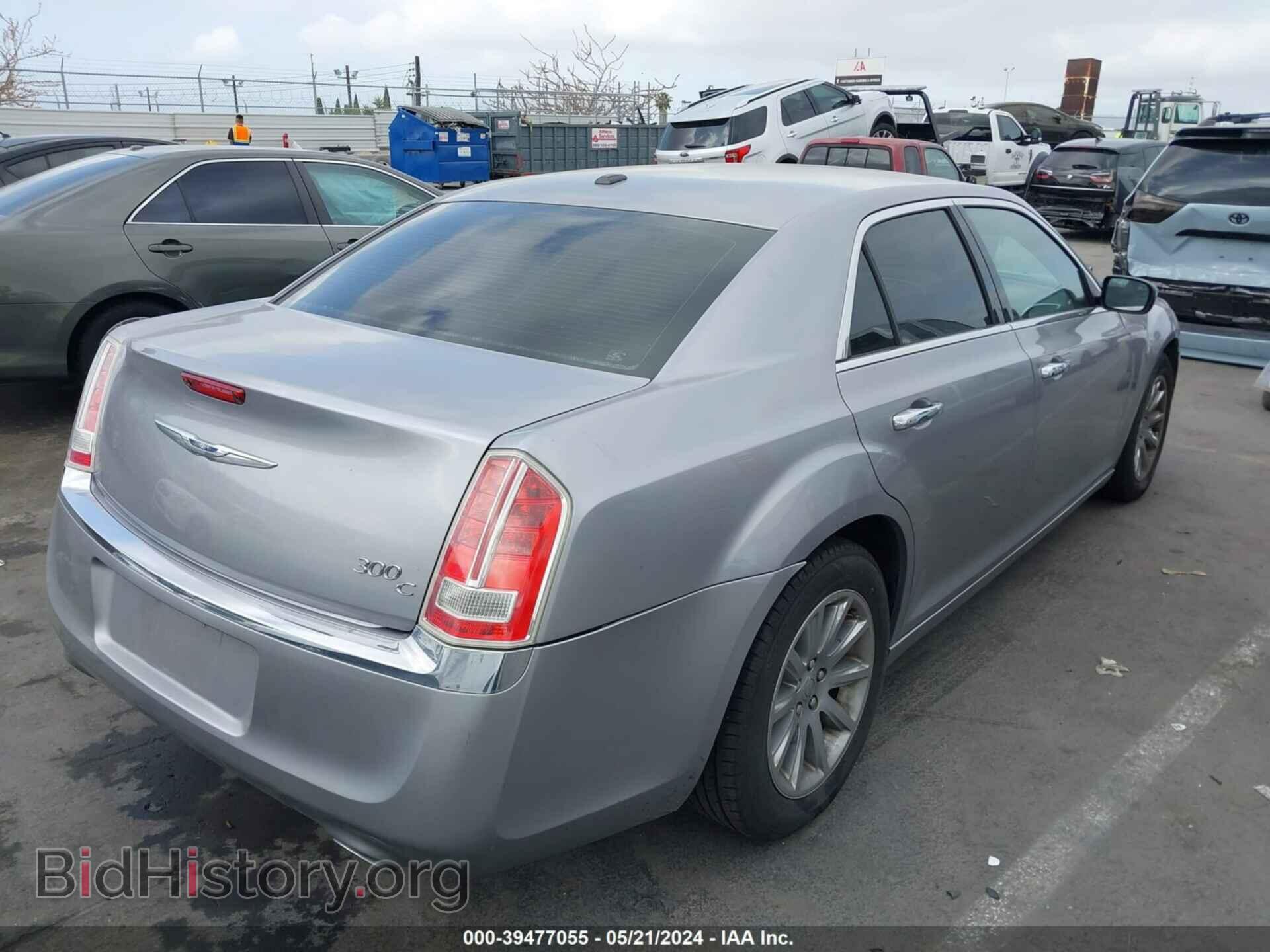 2014 CHRYSLER 300C - VIN: 2C3CCAEG4EH382461 - Photo 4