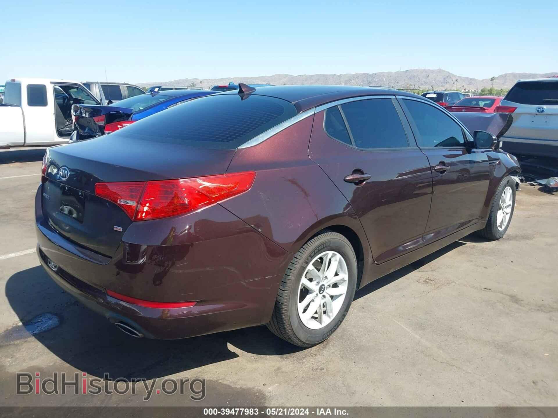2011 KIA OPTIMA - VIN: KNAGM4A71B5123752 - Photo 4