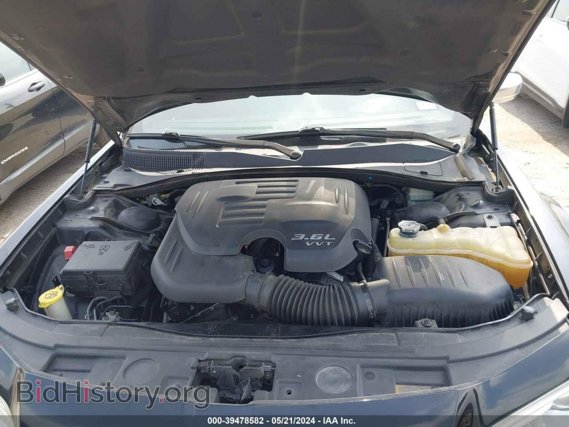 2011 CHRYSLER 300 - VIN: 2C3CA5CG7BH593858 - Фото 10
