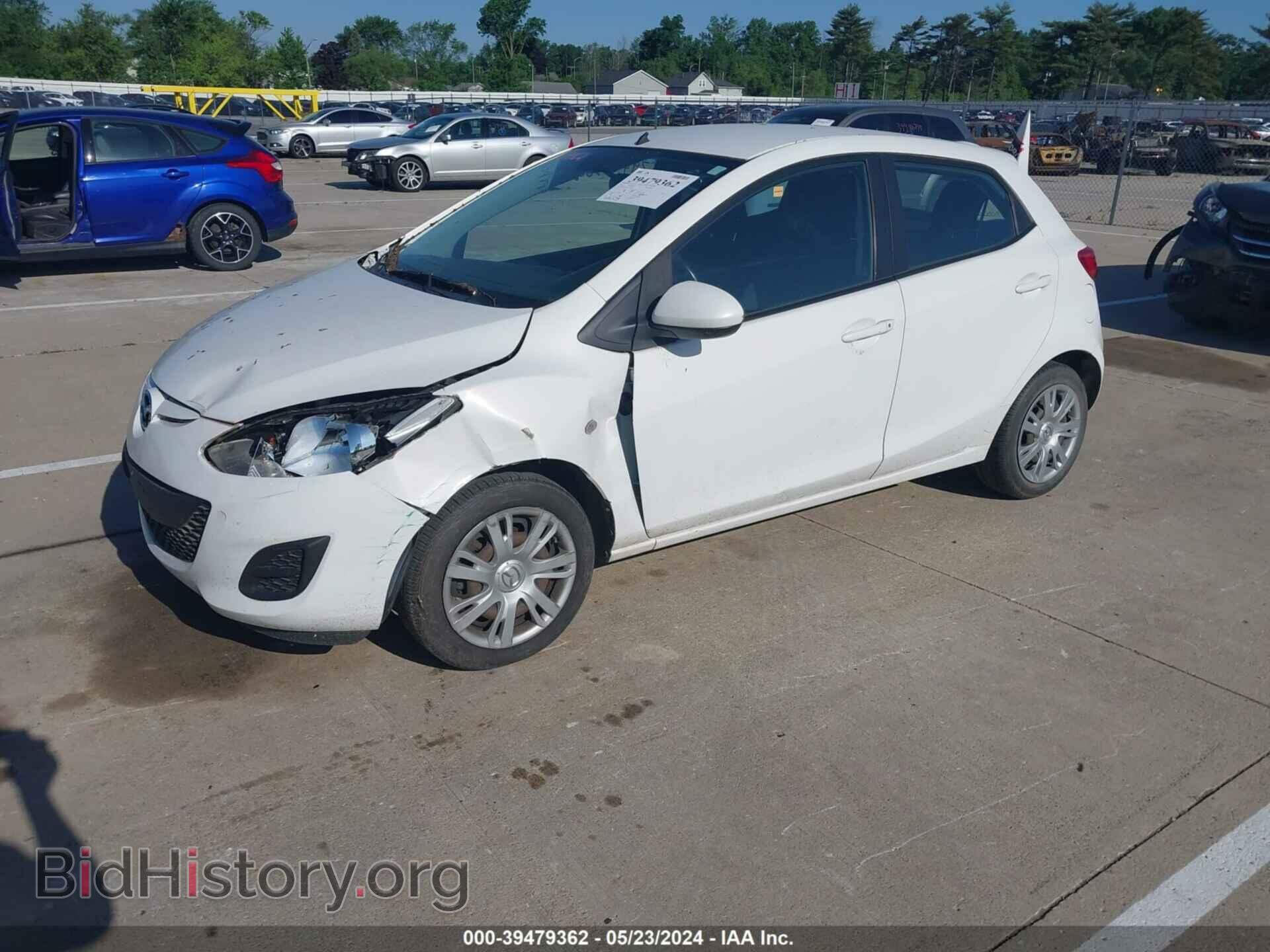 2014 MAZDA MAZDA2 - VIN: JM1DE1KY0E0183418 - Фото 2