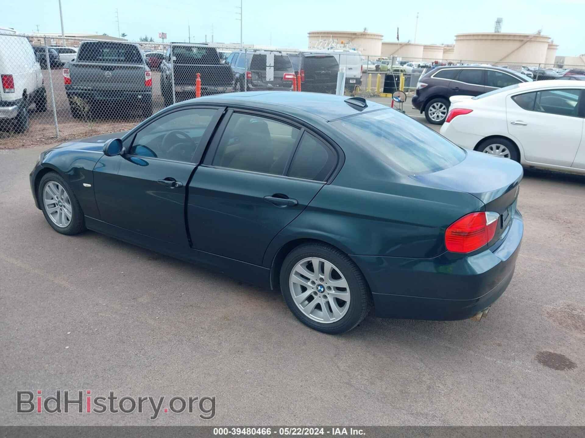 2006 BMW 325I - VIN: WBAVB13586PT06339 - Photo 3
