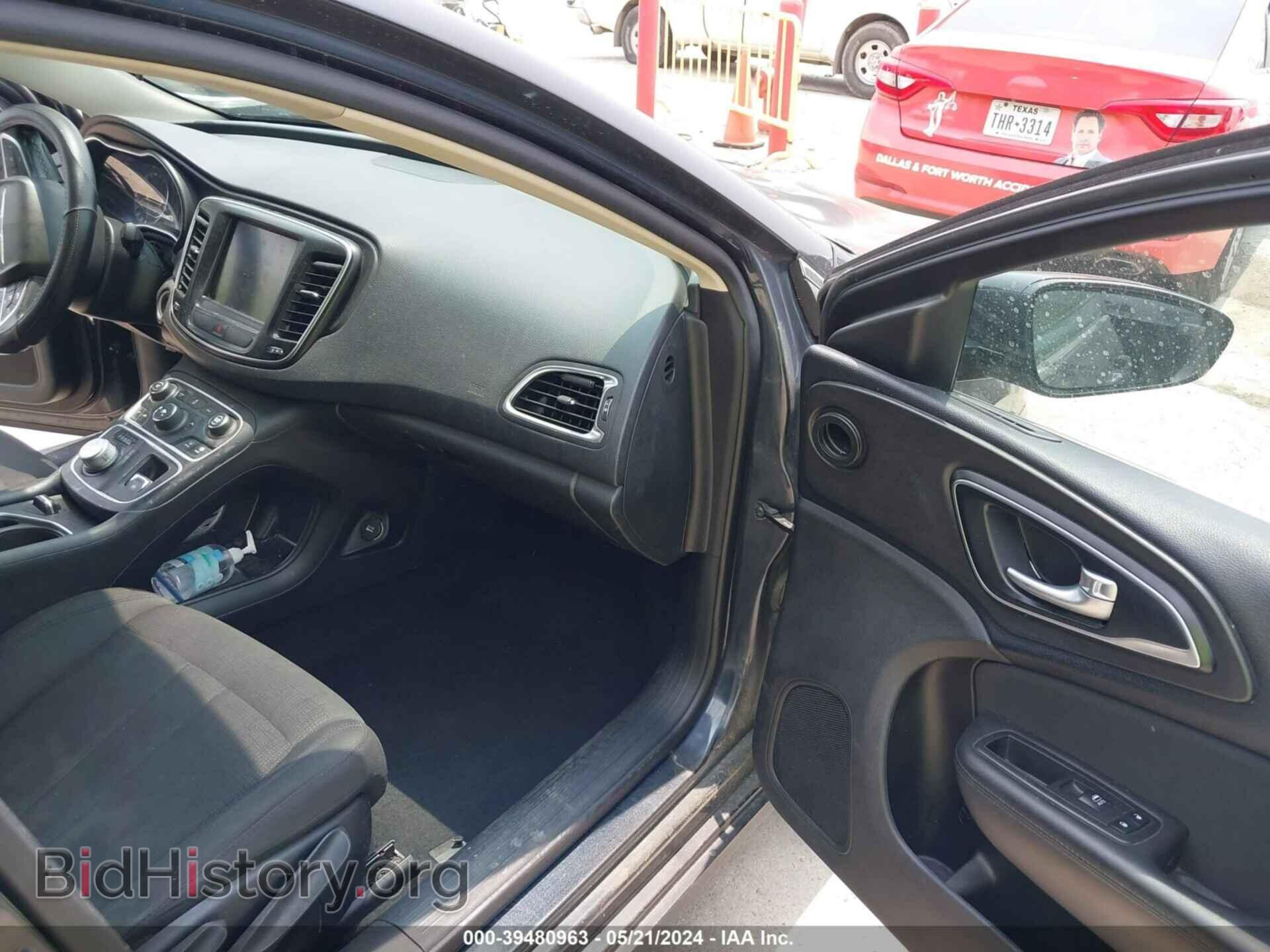 2016 CHRYSLER 200 - VIN: 1C3CCCAB6GN172539 - Фото 5