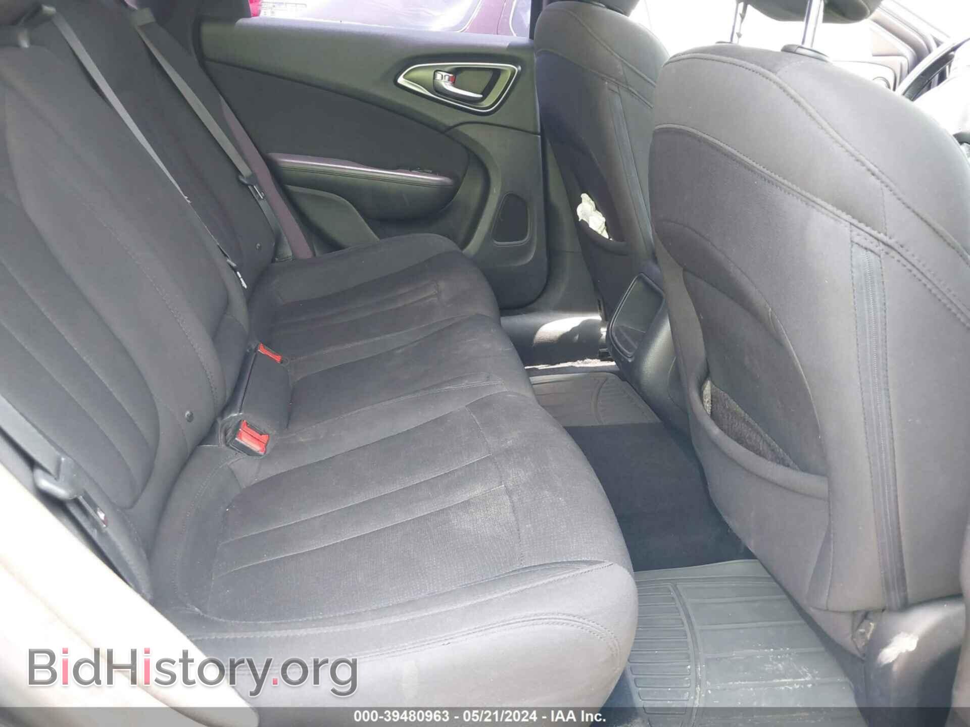 2016 CHRYSLER 200 - VIN: 1C3CCCAB6GN172539 - Фото 8
